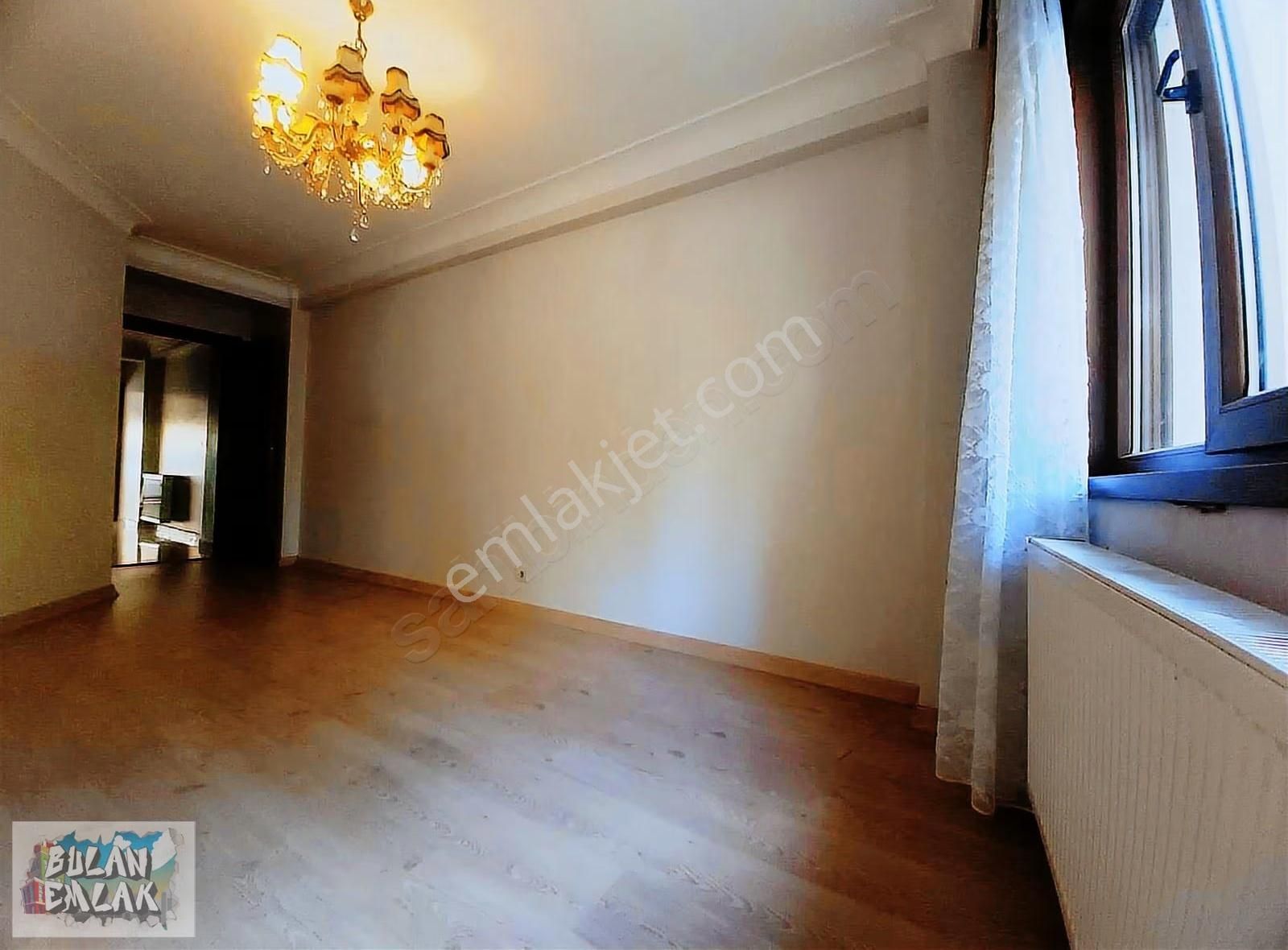 Bulan'dan Ortaköy'de Genç Binada Caddeye Yakın 1+1 Yüksek Giriş - Görsel 11