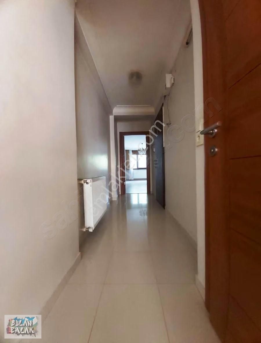 Bulan'dan Ortaköy'de Genç Binada Caddeye Yakın 1+1 Yüksek Giriş - Görsel 15