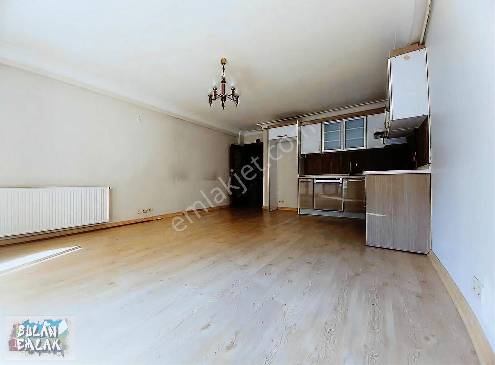 Bulan'dan Ortaköy'de Genç Binada Caddeye Yakın 1+1 Yüksek Giriş - Görsel 17