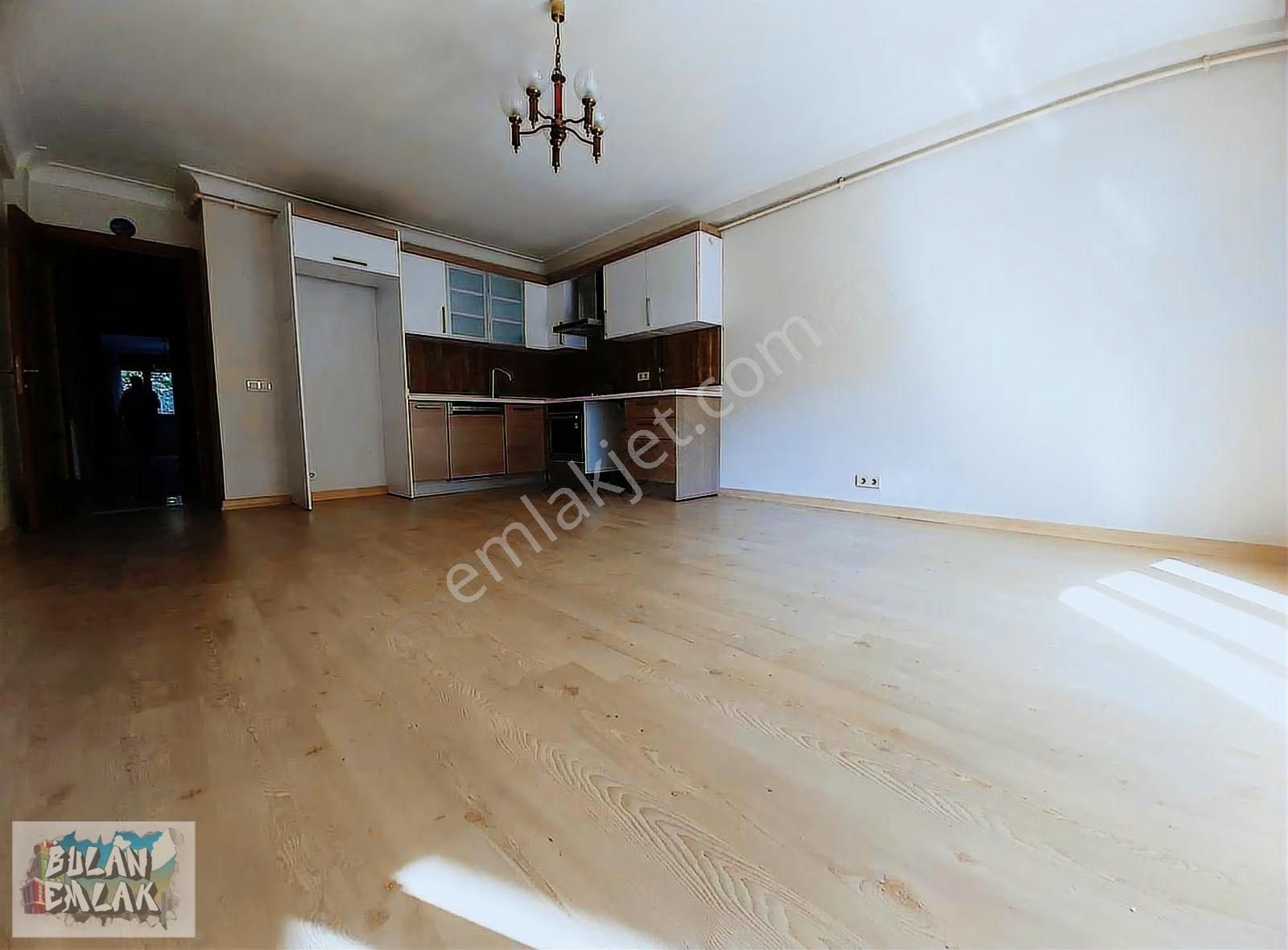 Bulan'dan Ortaköy'de Genç Binada Caddeye Yakın 1+1 Yüksek Giriş - Görsel 5