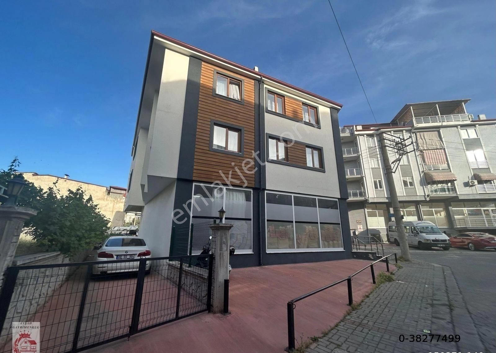 Ayşah Gayrimenkul'den Şehrin Merkezi Fesleğen'de Satılık Daireler Ve Dükkan - Görsel 17
