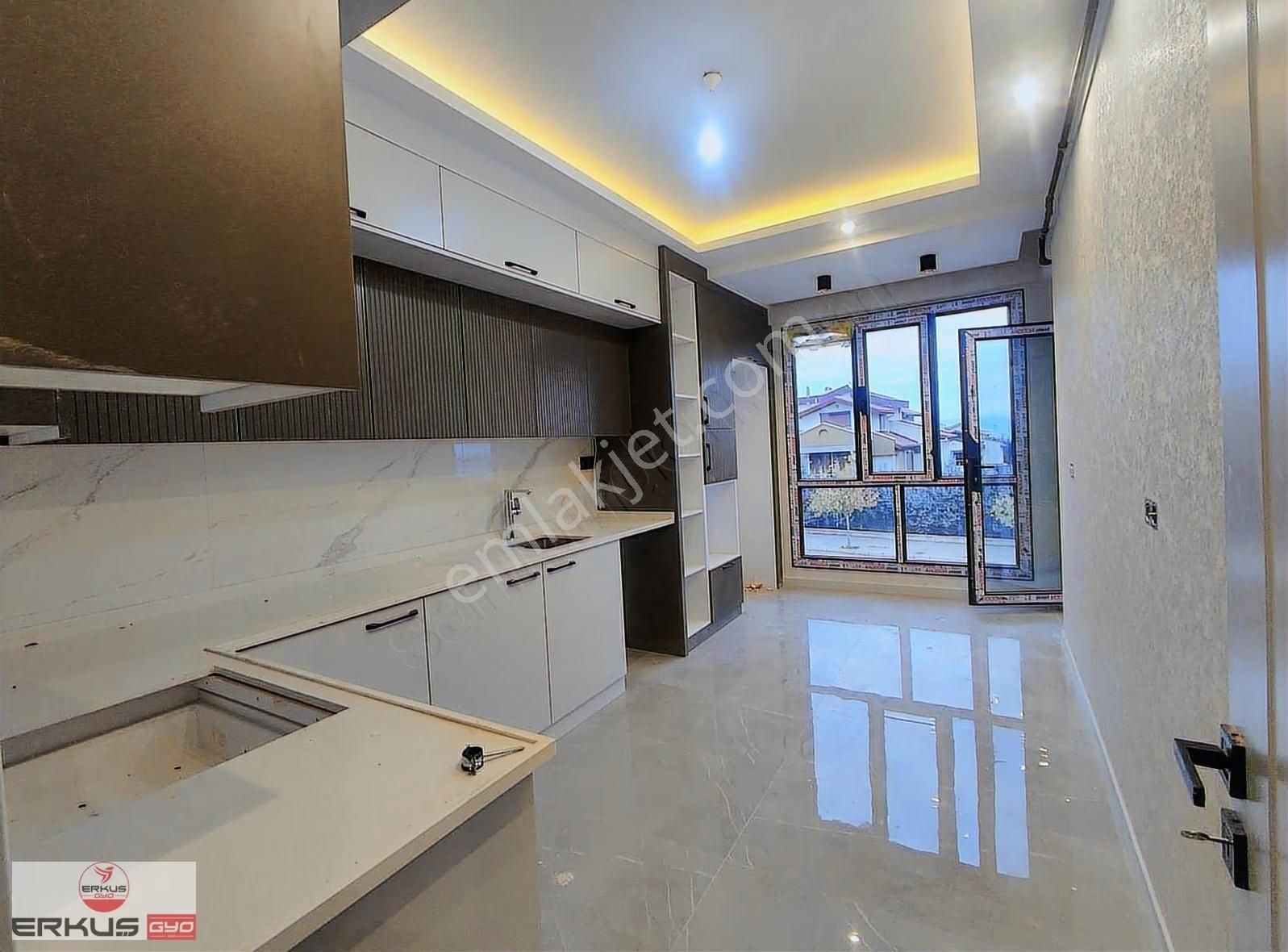 Erkuş Gayrimenkul'den 1200 Evlerde Güzel Konumda 3+1 Sıfır Daire - Görsel 4