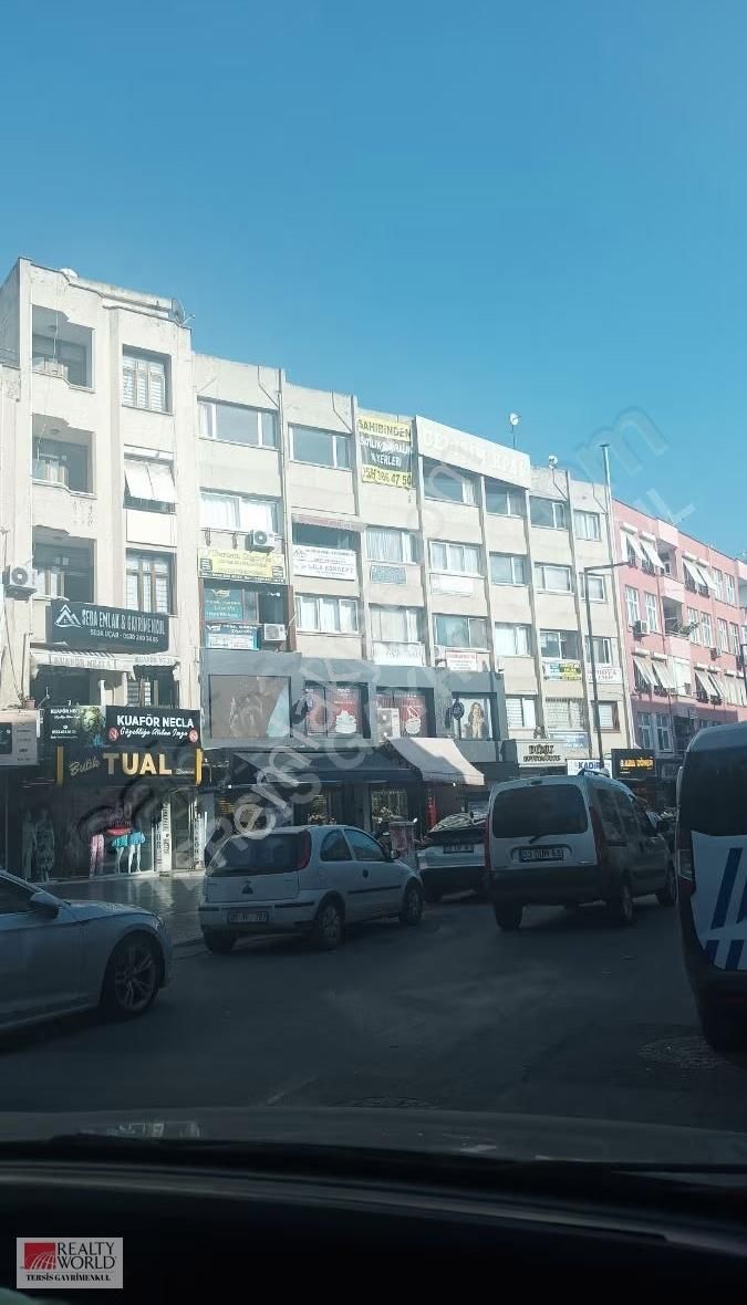 Rw Tersis'den Cengiztopel Caddesinde Satılık Ofisler