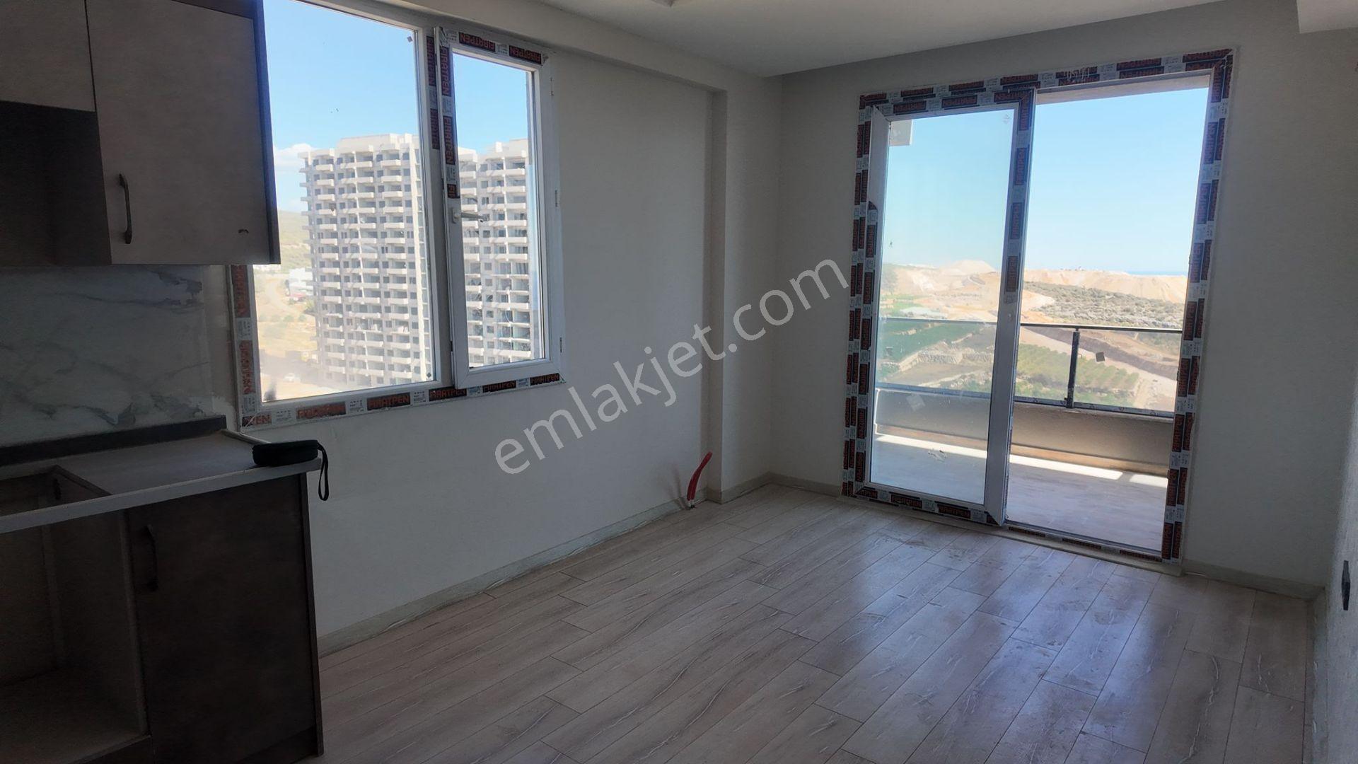 Ayaşta Deniz Manzaralı Havuzlu Site İçerisinde 1+1 Satılık Daire - Görsel 6