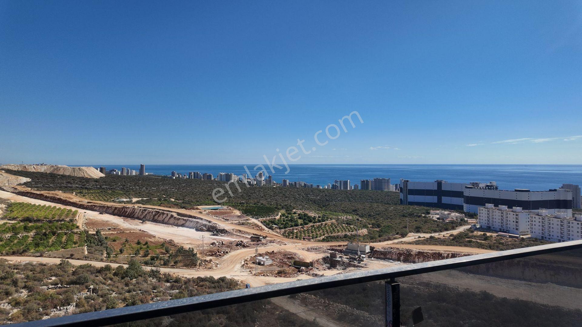 Ayaşta Deniz Manzaralı Havuzlu Site İçerisinde 1+1 Satılık Daire - Görsel 8
