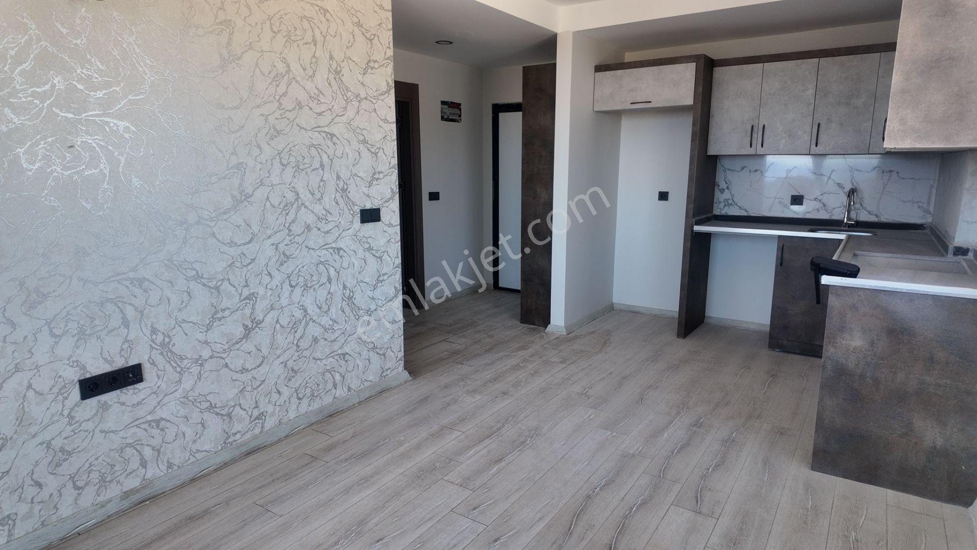 Ayaşta Deniz Manzaralı Havuzlu Site İçerisinde 1+1 Satılık Daire - Görsel 3