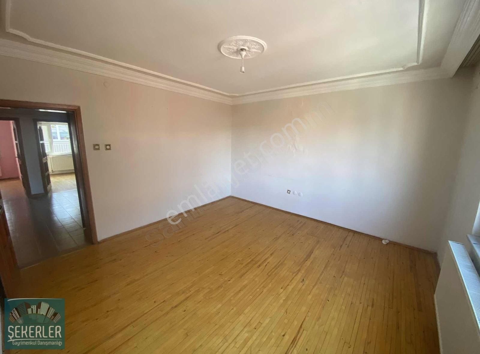 Şekerler Emlaktan Metroya Yakın Ara Kat Kiralık Daire - Görsel 7