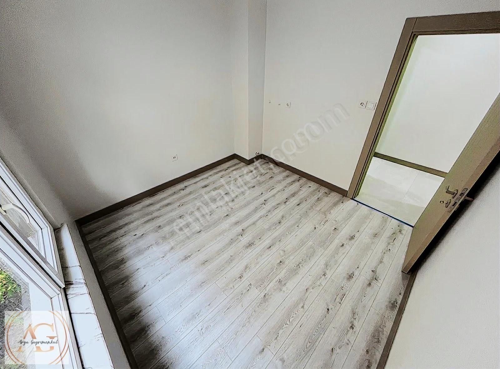 Arya'dan Şık Tasarımlı 2+1 Arakat Ön Cephe Doğalgazlı Daire - Görsel 31