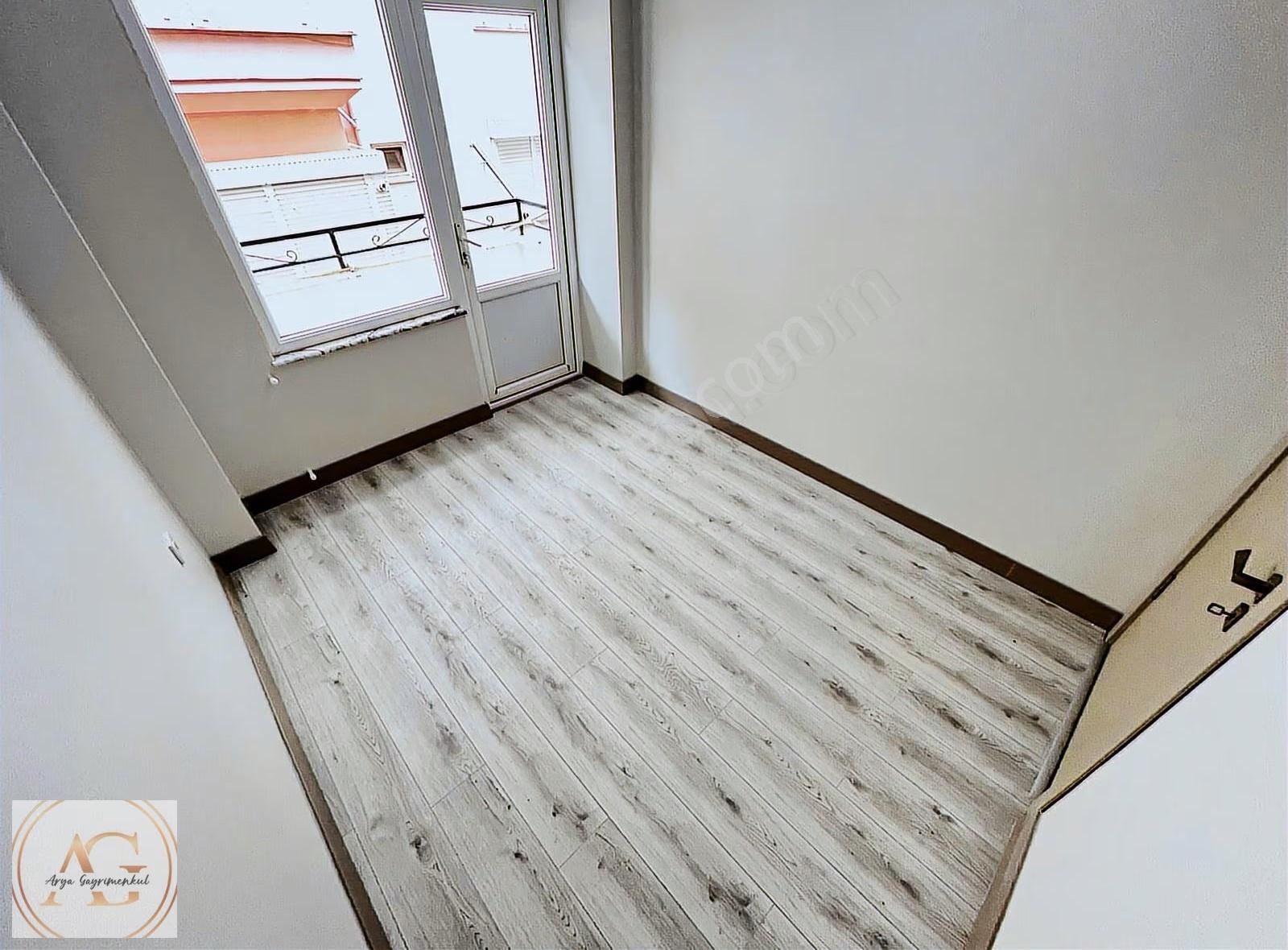 Arya'dan Şık Tasarımlı 2+1 Arakat Ön Cephe Doğalgazlı Daire - Görsel 20