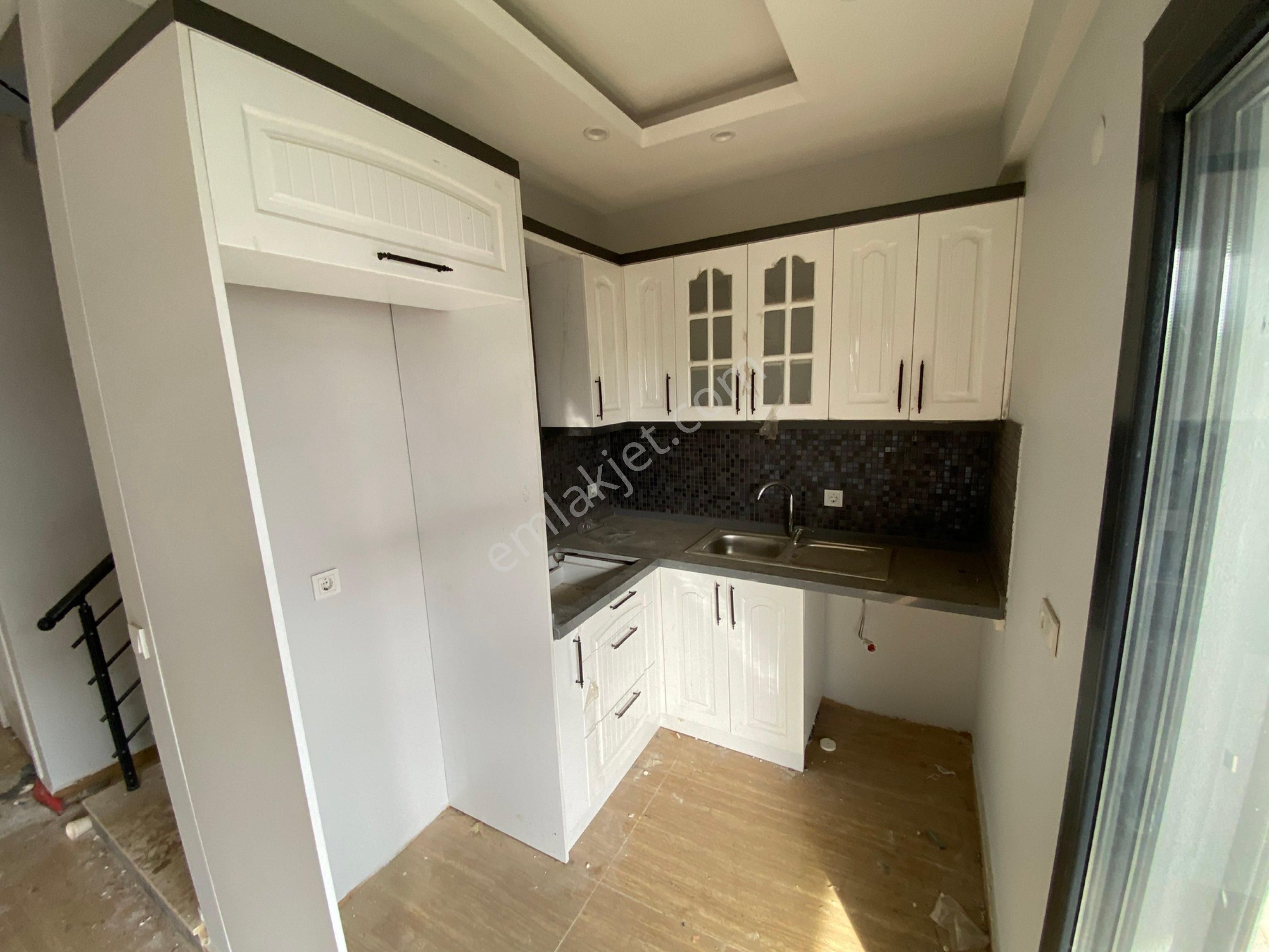 Global Den Geniş Bahçeli Denize 400 Metre Villa - Görsel 10