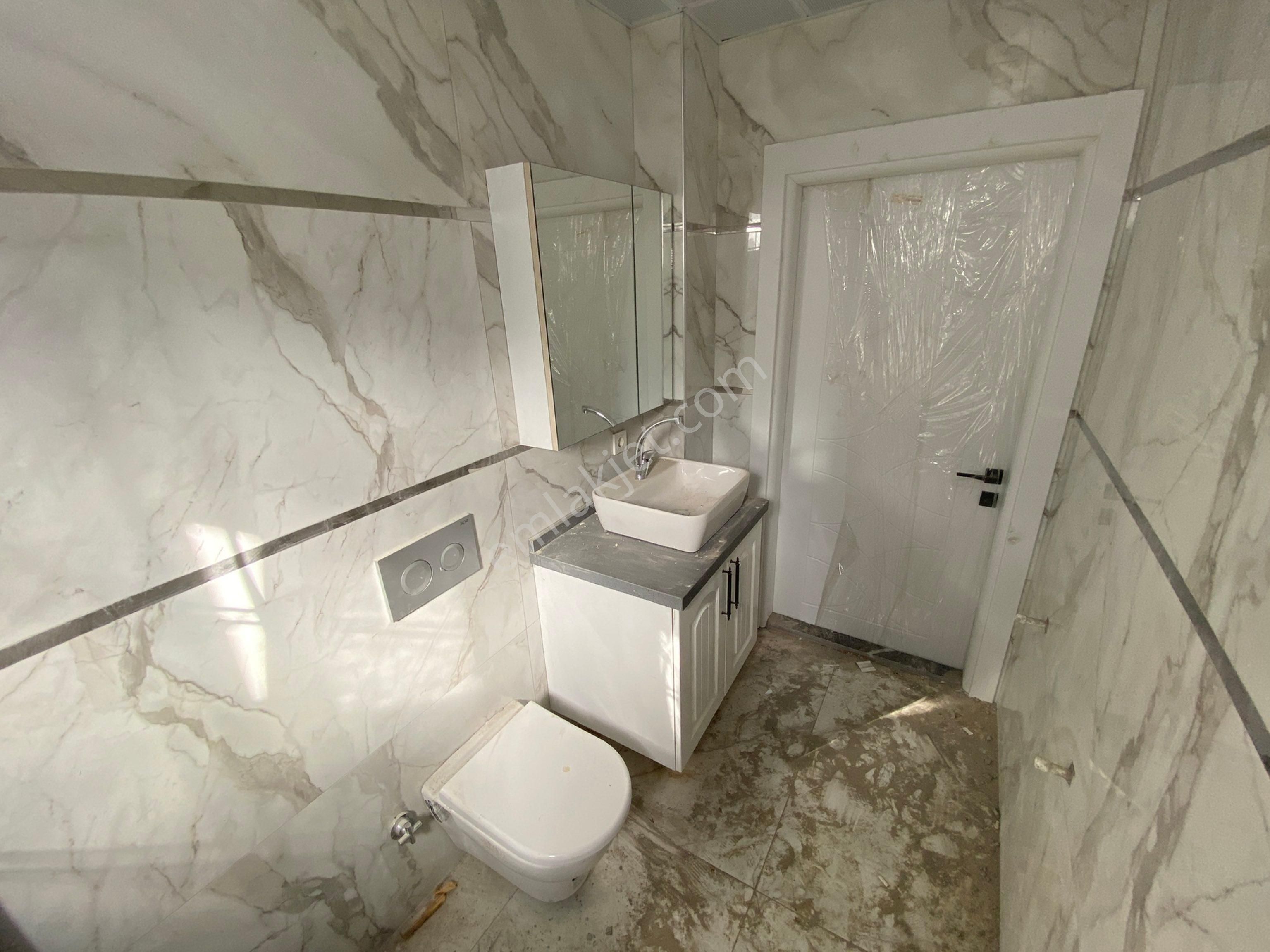 Global Den Geniş Bahçeli Denize 400 Metre Villa - Görsel 25