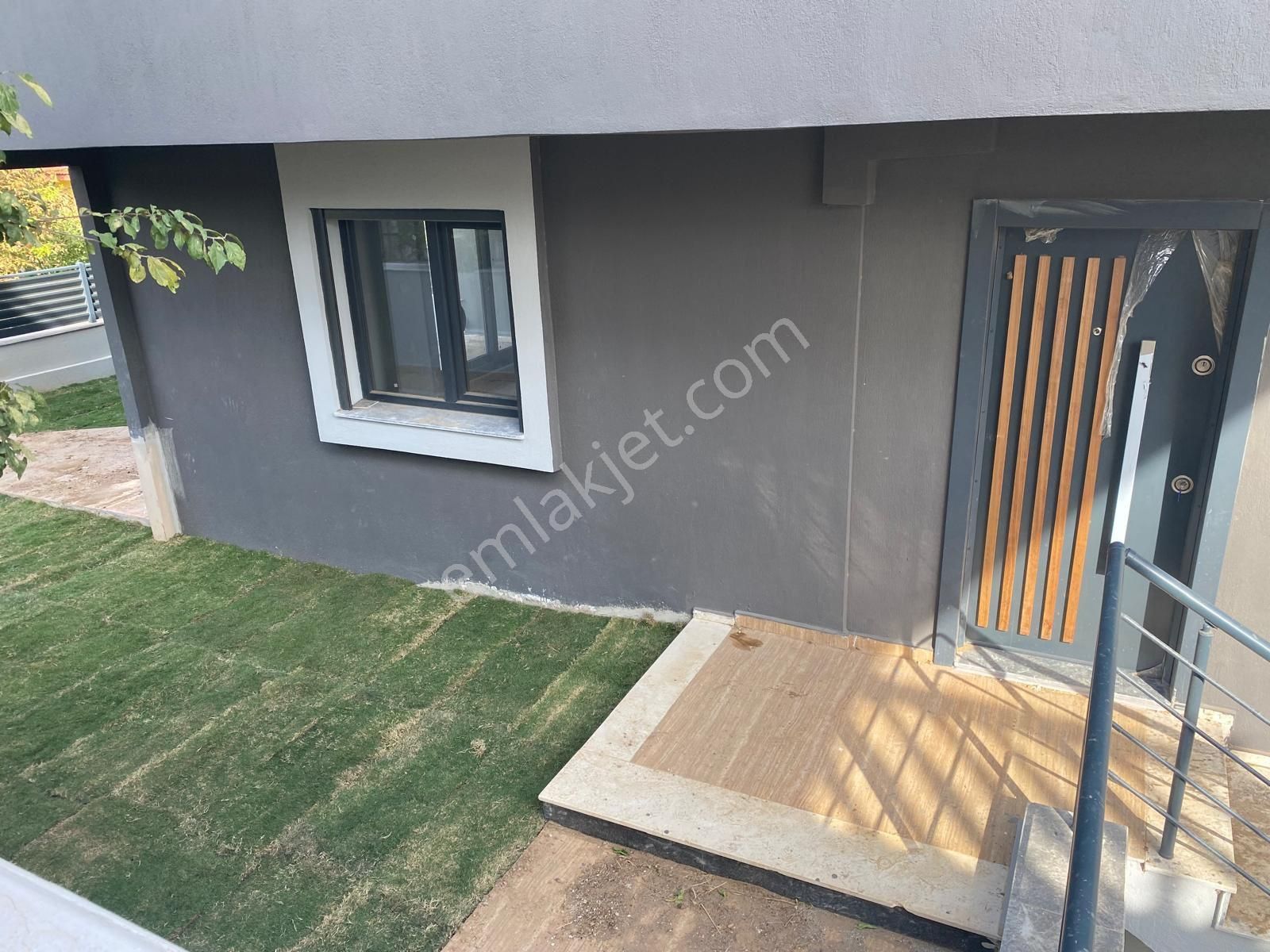 Global Den Geniş Bahçeli Denize 400 Metre Villa - Görsel 7