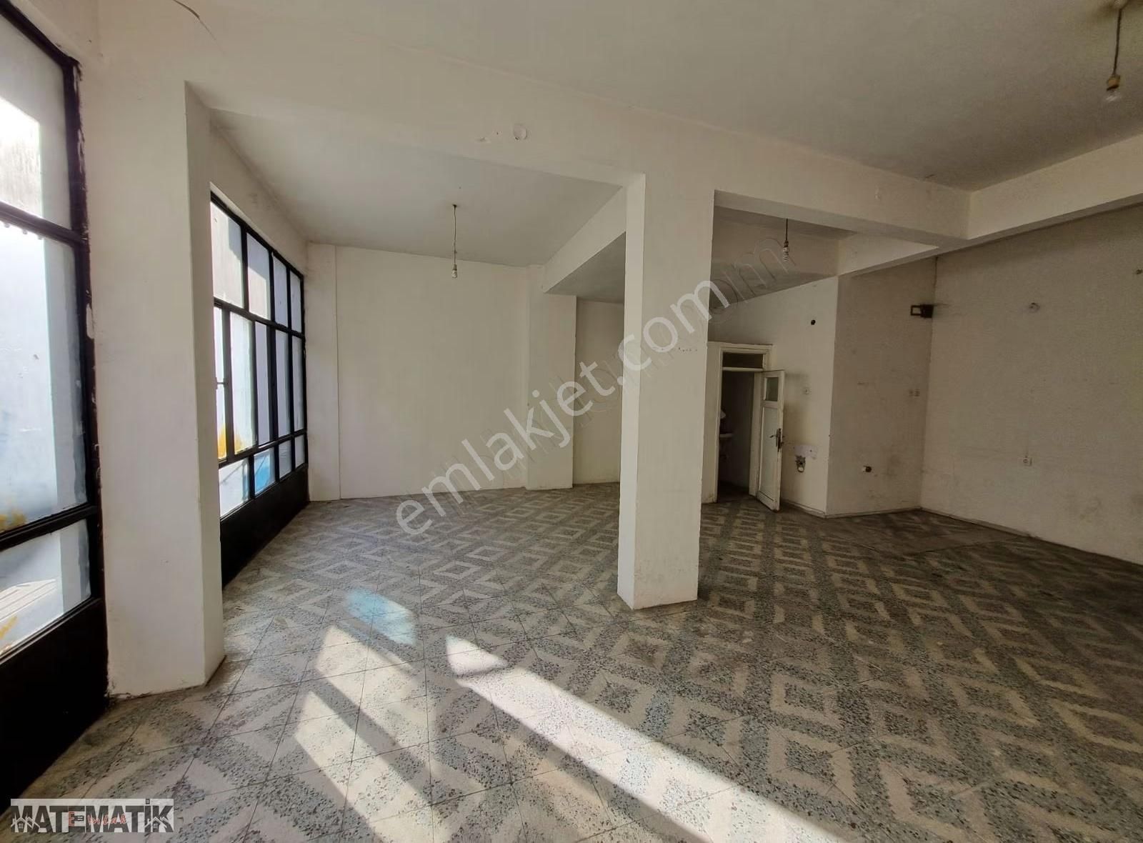 Küçük Çiğlide Anayola Yakın Kiralık 70m2 Dükkan - Görsel 5