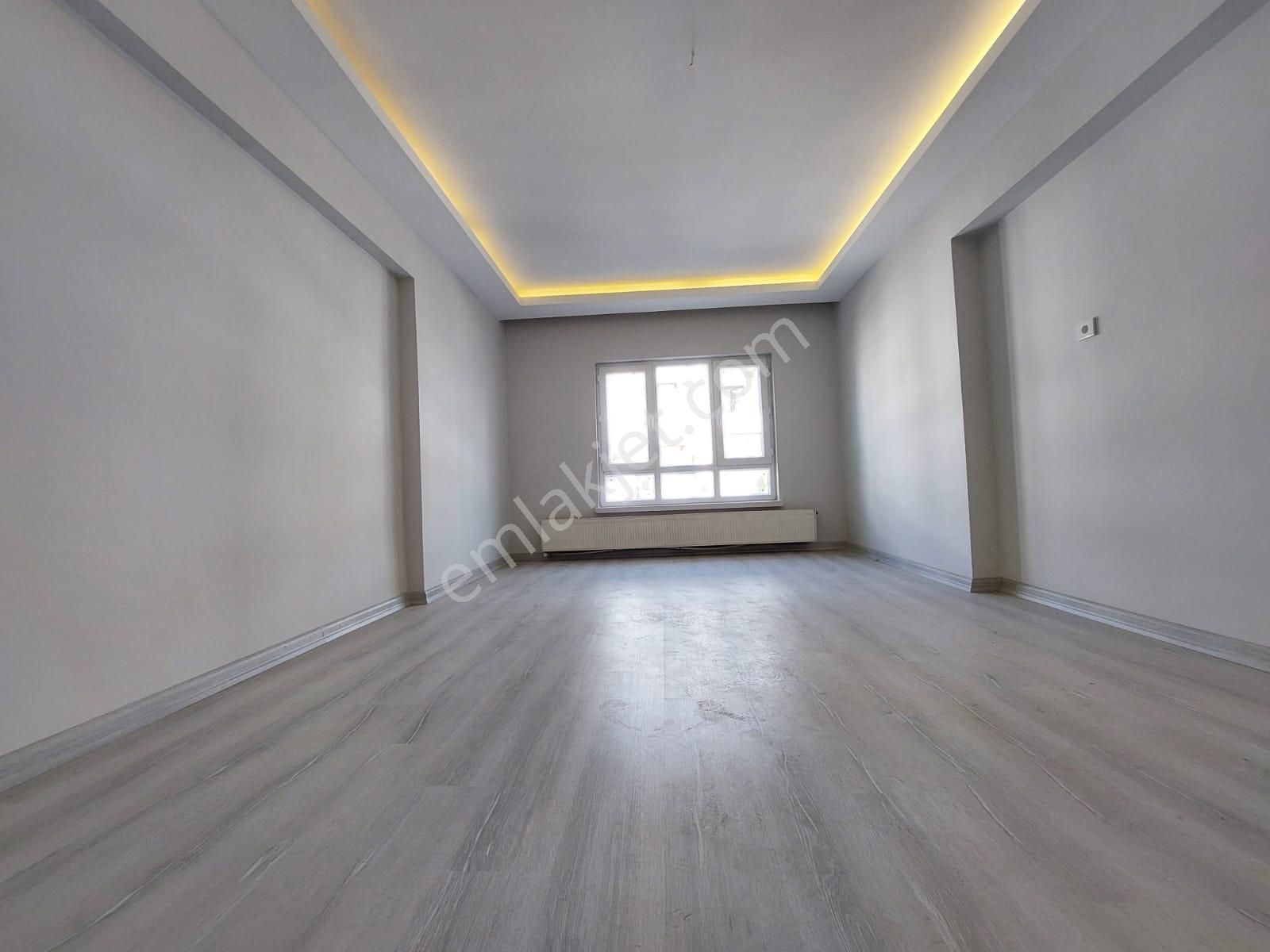 Piyade Mah De Satılık 3+1 Arakat Full Yapılı Ön Cephe Daire - Görsel 11