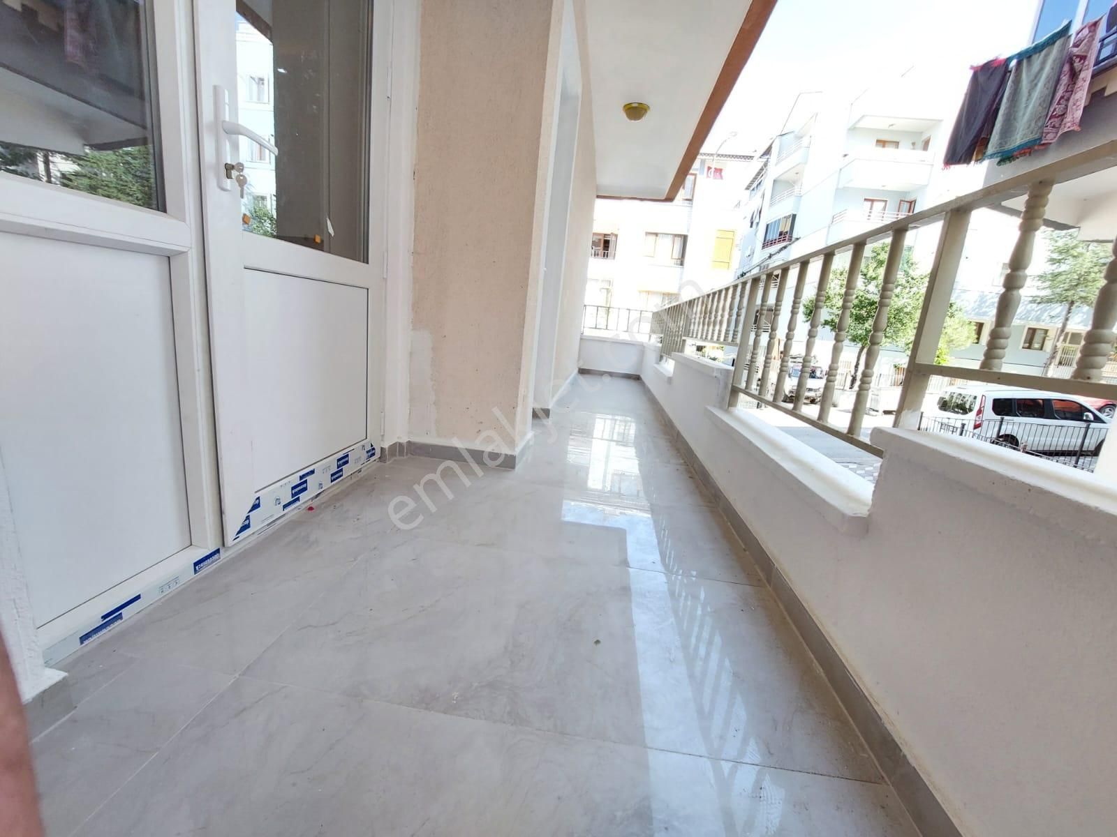 Piyade Mah De Satılık 3+1 Arakat Full Yapılı Ön Cephe Daire - Görsel 7