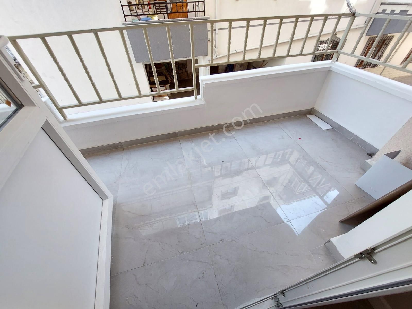 Piyade Mah De Satılık 3+1 Arakat Full Yapılı Ön Cephe Daire - Görsel 8