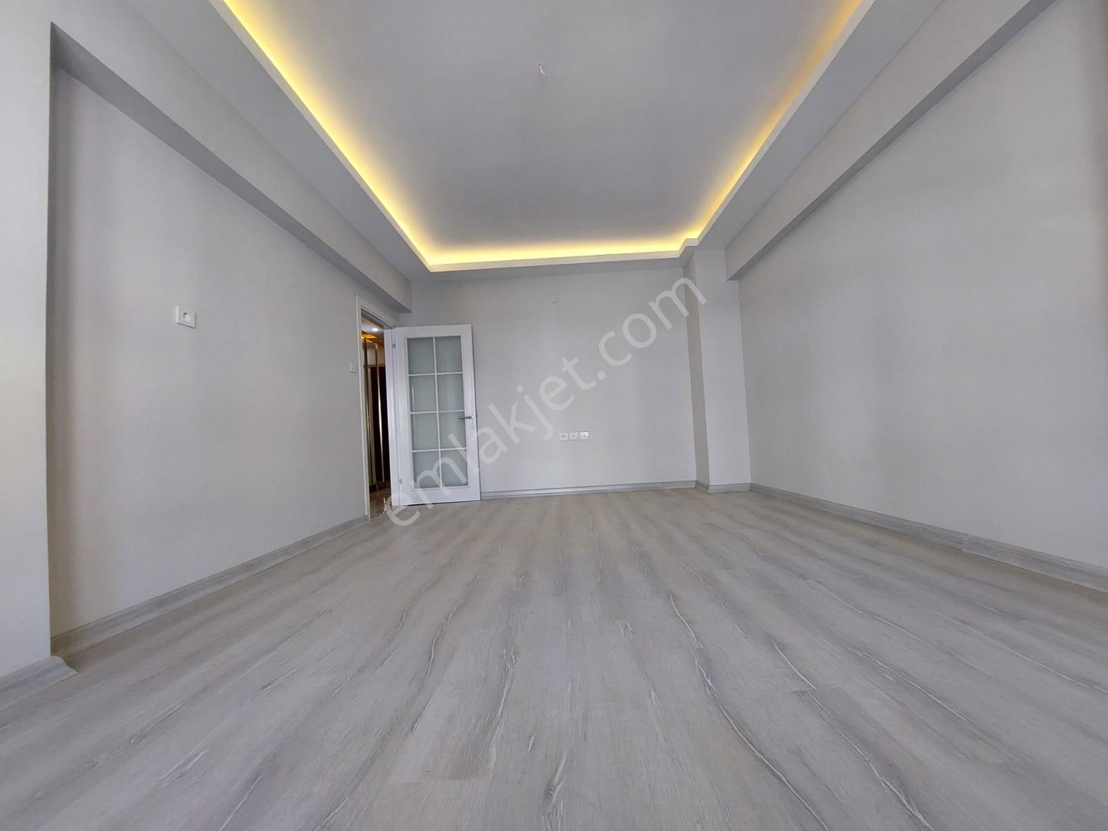 Piyade Mah De Satılık 3+1 Arakat Full Yapılı Ön Cephe Daire - Görsel 10