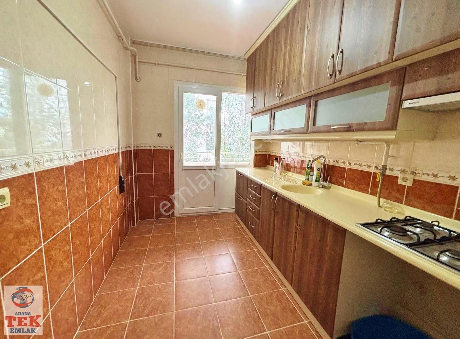 Beyazevler Mah. Doğalgazlı Geniş 3+1 K.mutfak Satılık Daire