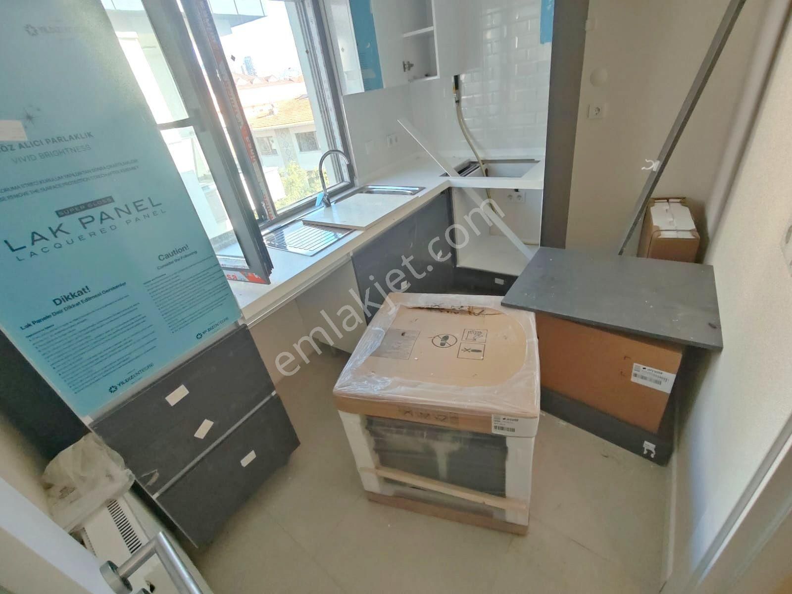 Emlak Dünyasından Küçükyalıda Satılık 2+2 135 M2 Sıfır Dubleks - Görsel 8