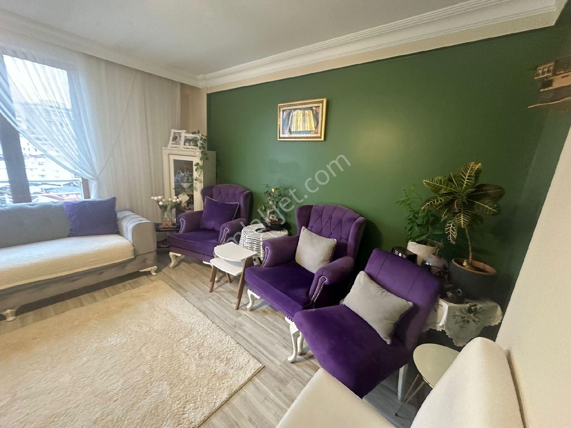 Mecidiye Köy Kuş Tepe Mahallesinde Yavru Kuş Sokakta 3+1 Satılık Dubleks