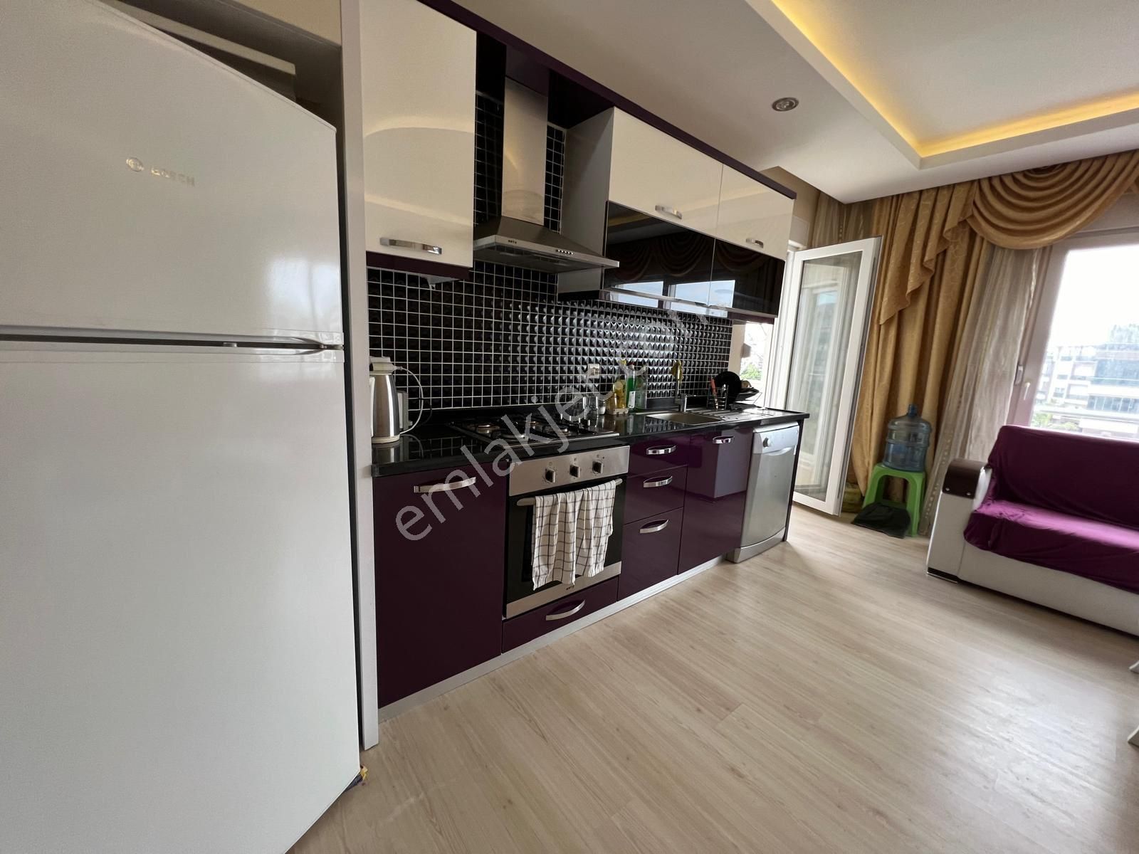 Antalya Konyaaltı Site İçi Katta Full Eşyalı Geniş 2+1 - Görsel 4