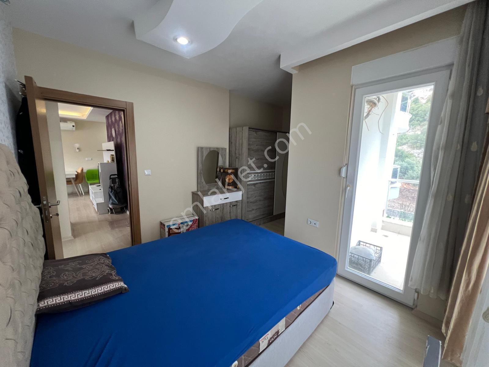 Antalya Konyaaltı Site İçi Katta Full Eşyalı Geniş 2+1 - Görsel 8