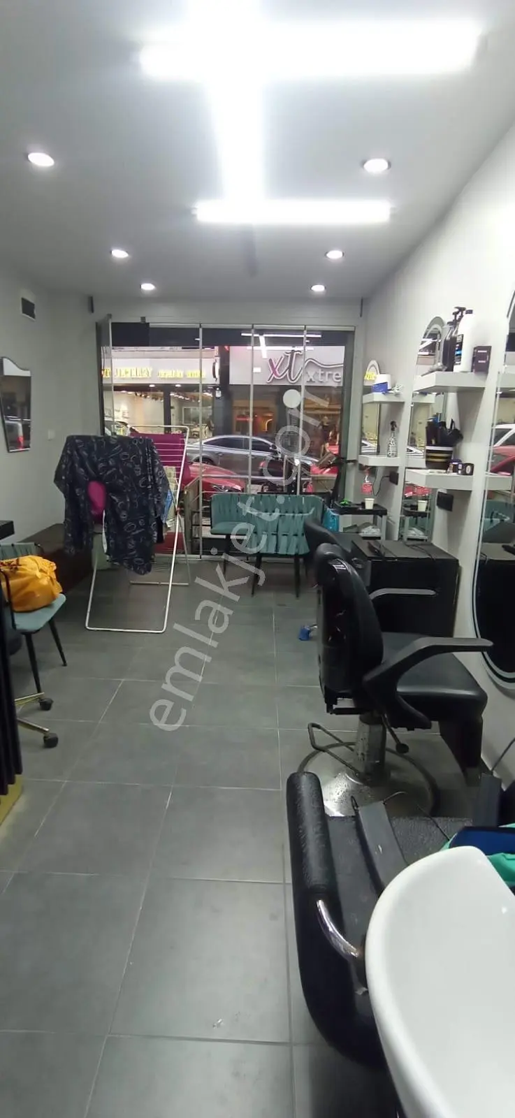 Şirinevlerde Yürüyüş Yoluna Yakın İskanlı Fırsat İşyeri 3 Dükkan Tek Fiyat - Görsel 2