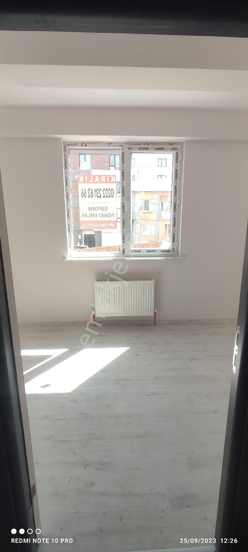 Osmangazi Üniversitesine Ve Askeri Lojmanlara Yürüme Mesafesinde 1+1 İskanı Alınmış Apart - Görsel 8