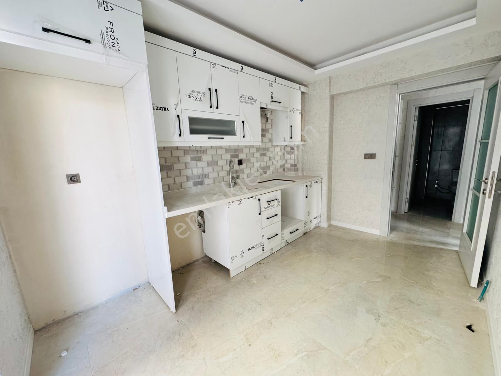 Karapürçek'te Ebeveyn Banyolu Asansörlü 3+1 Satılık Sıfır Daire !! - Görsel 2