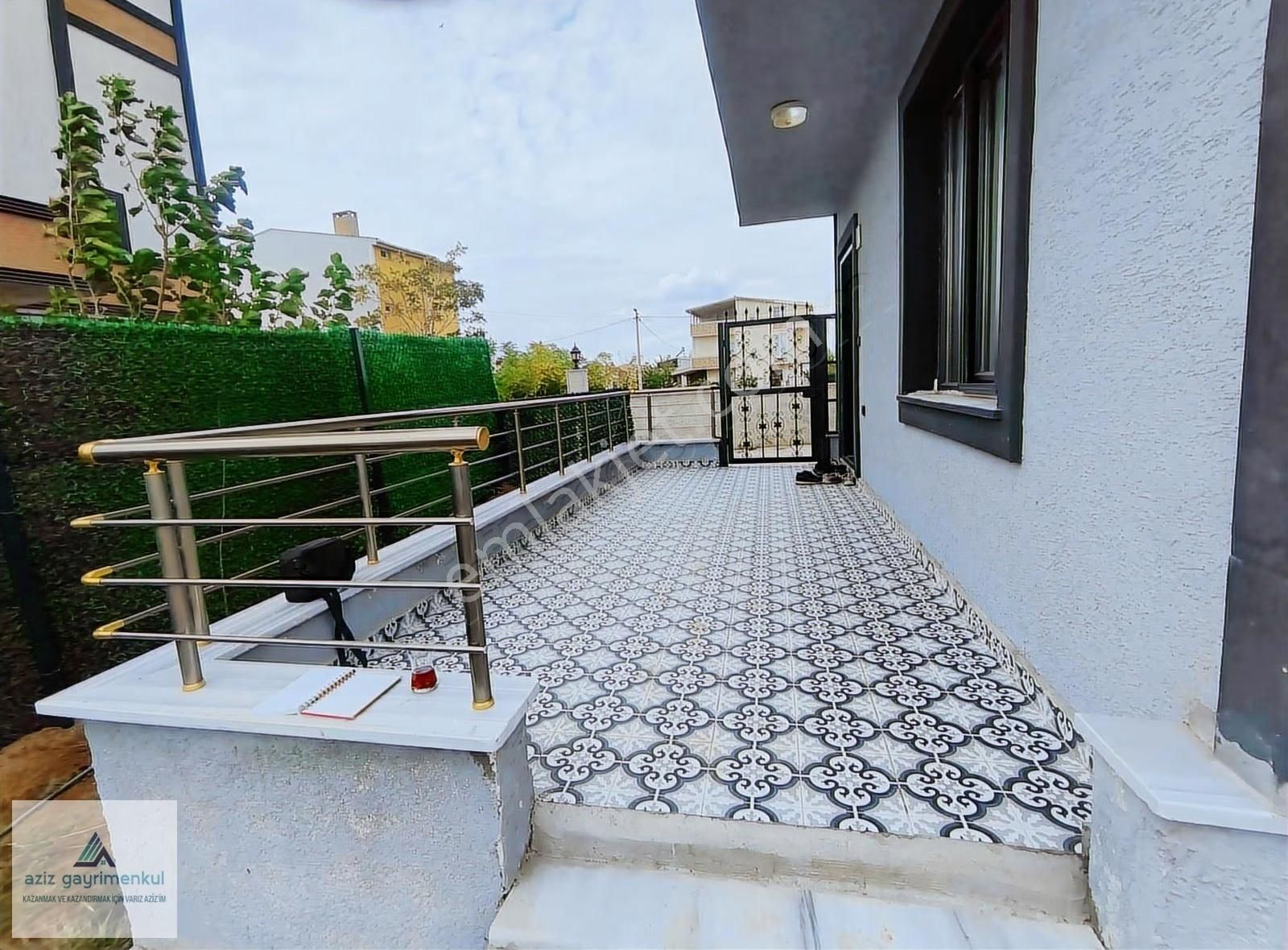 Marmara Ereğlisinde 4+1 Deniz Manzaralı Tripleks Satılık Villa - Görsel 14