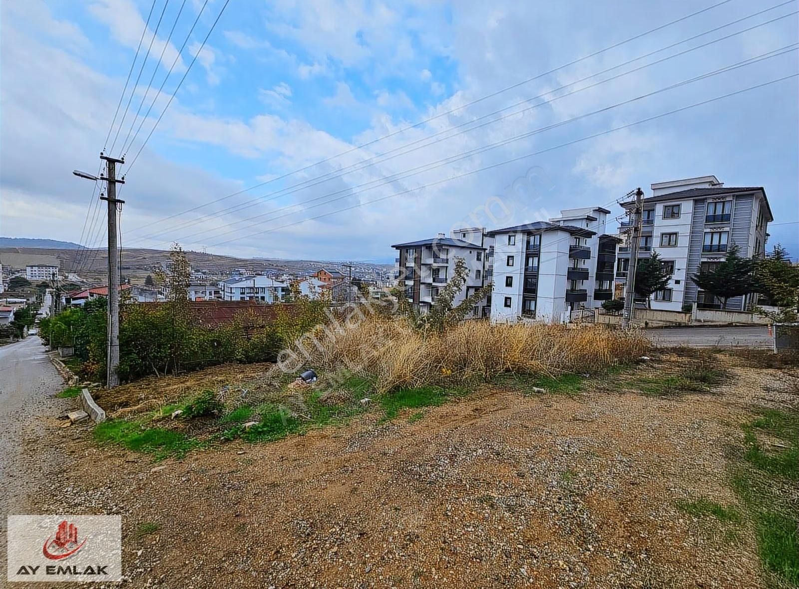 Yalova Çiftlikköy'de 3 Cepheli Cadde Üzeri 324 M2 Köşe Arsa! - Görsel 6