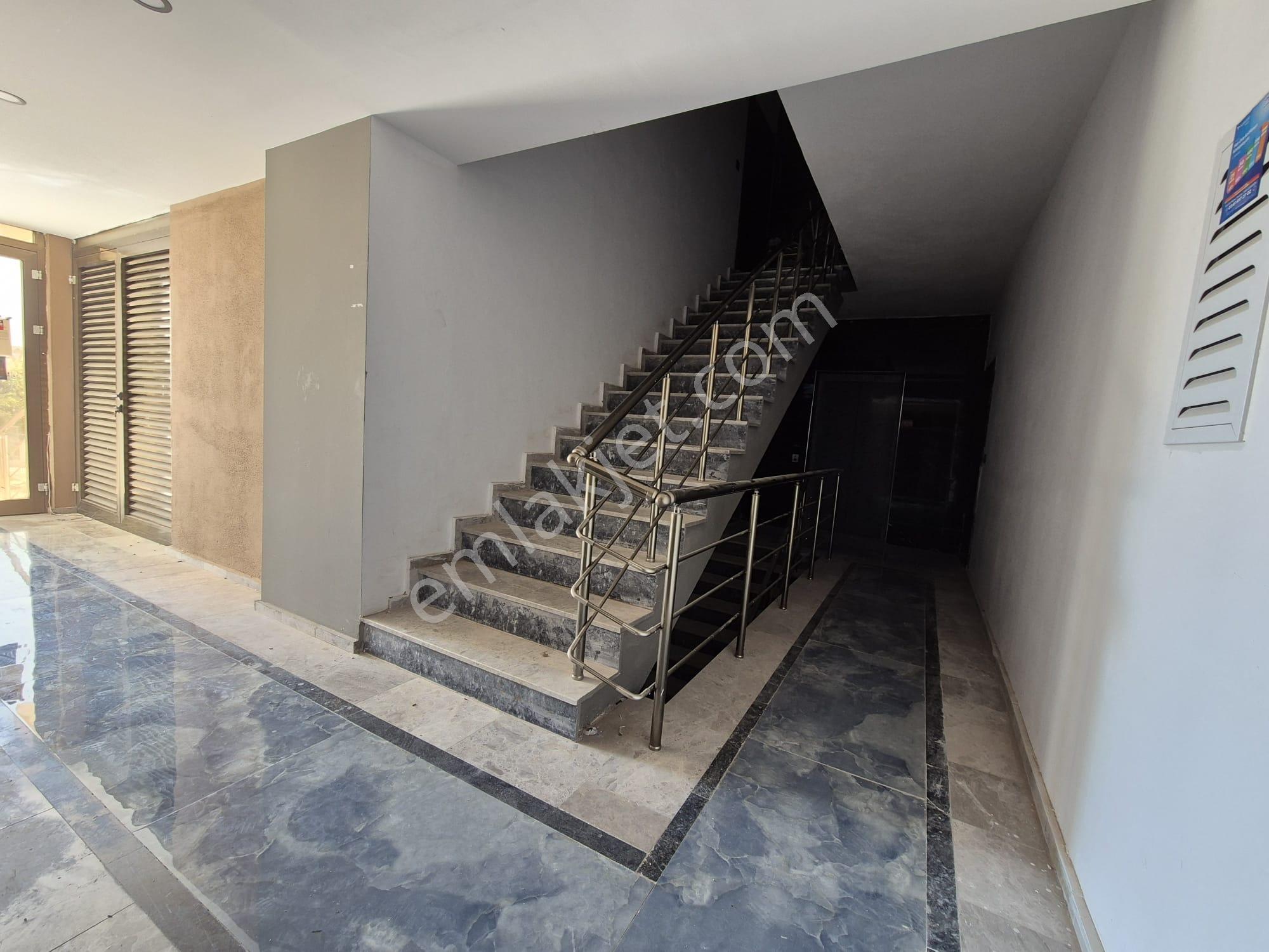Göçerler'de Şehir Hastanesi 2 Km Havuzlu Ebeveyn Banyo Site İçi 2+1 Daire - Görsel 24