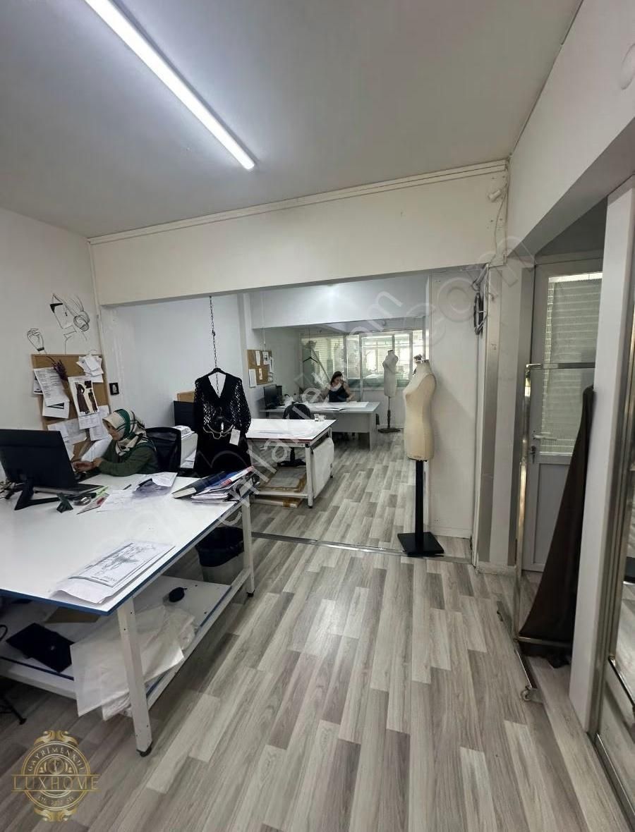 Şair Nigar Sokakta Mükemmel Konumda Güvenlikli Satılık İşyeri - Görsel 13