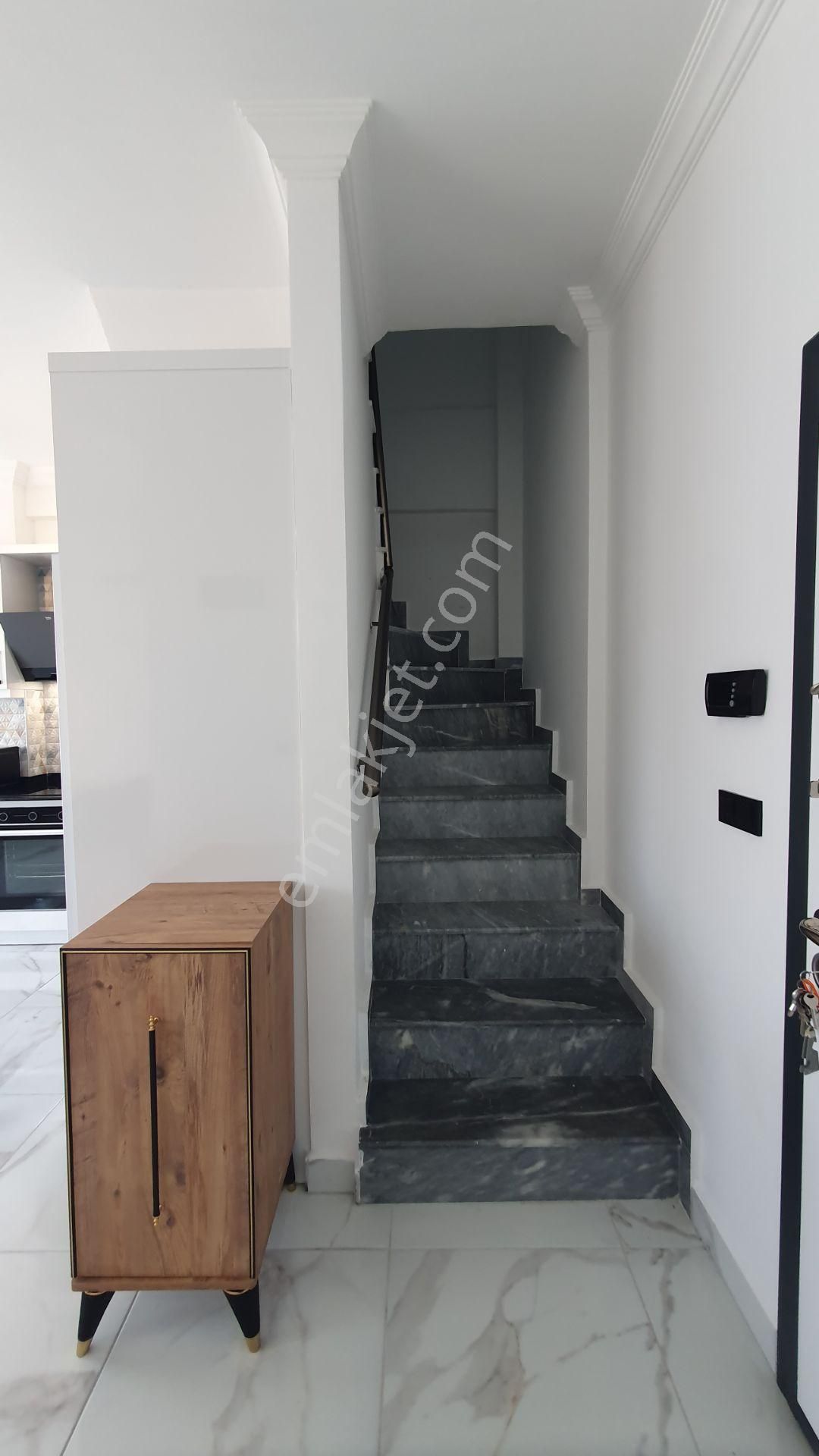 Alanya Oba Mah. Eşyalı Satılık 3+1 Dubleks - Görsel 4