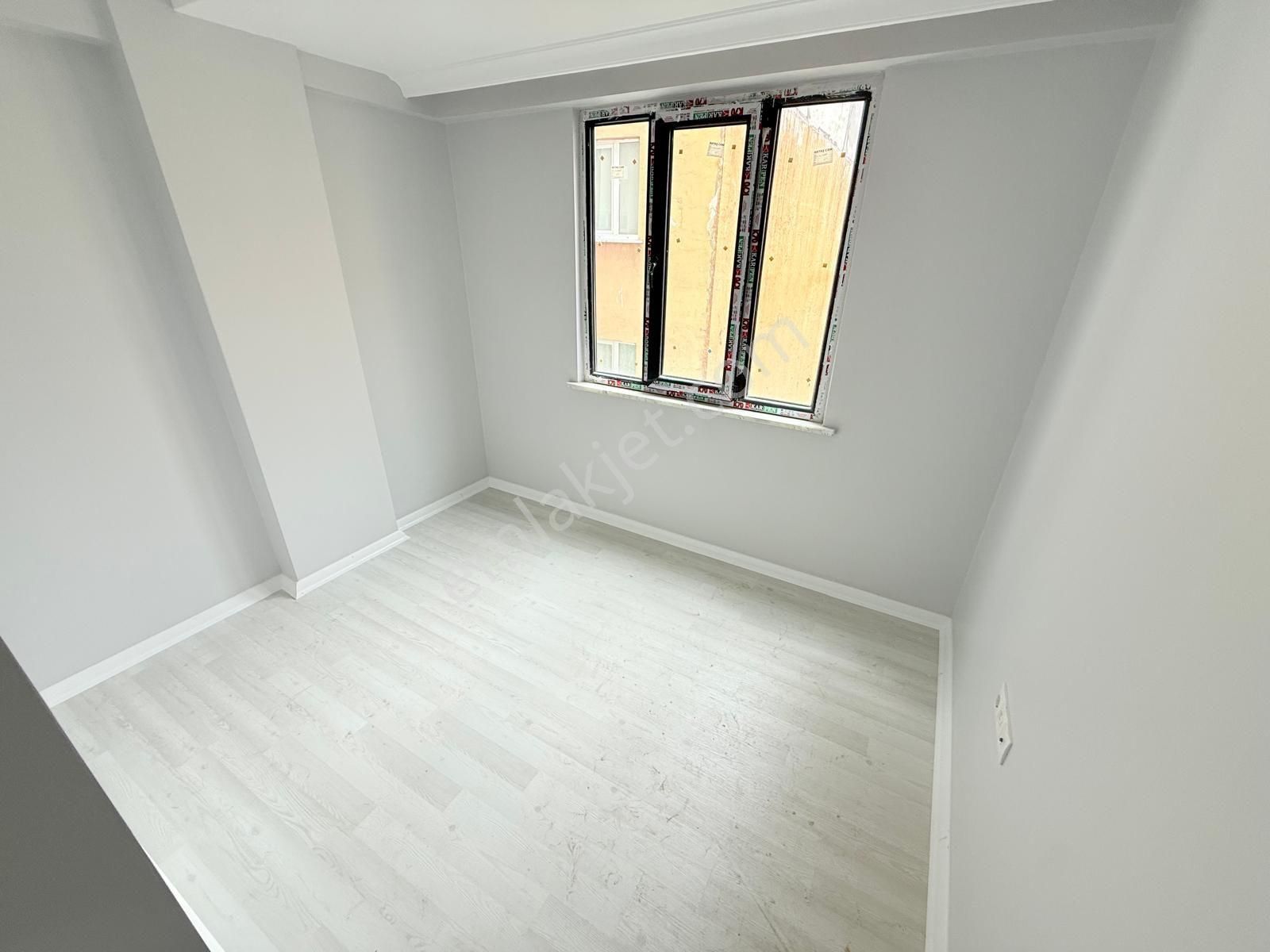 Pusula İnşaattan Cebeci Mah. Caddeye Yakın 2+1 95m2 Ara Kat Daire - Görsel 11