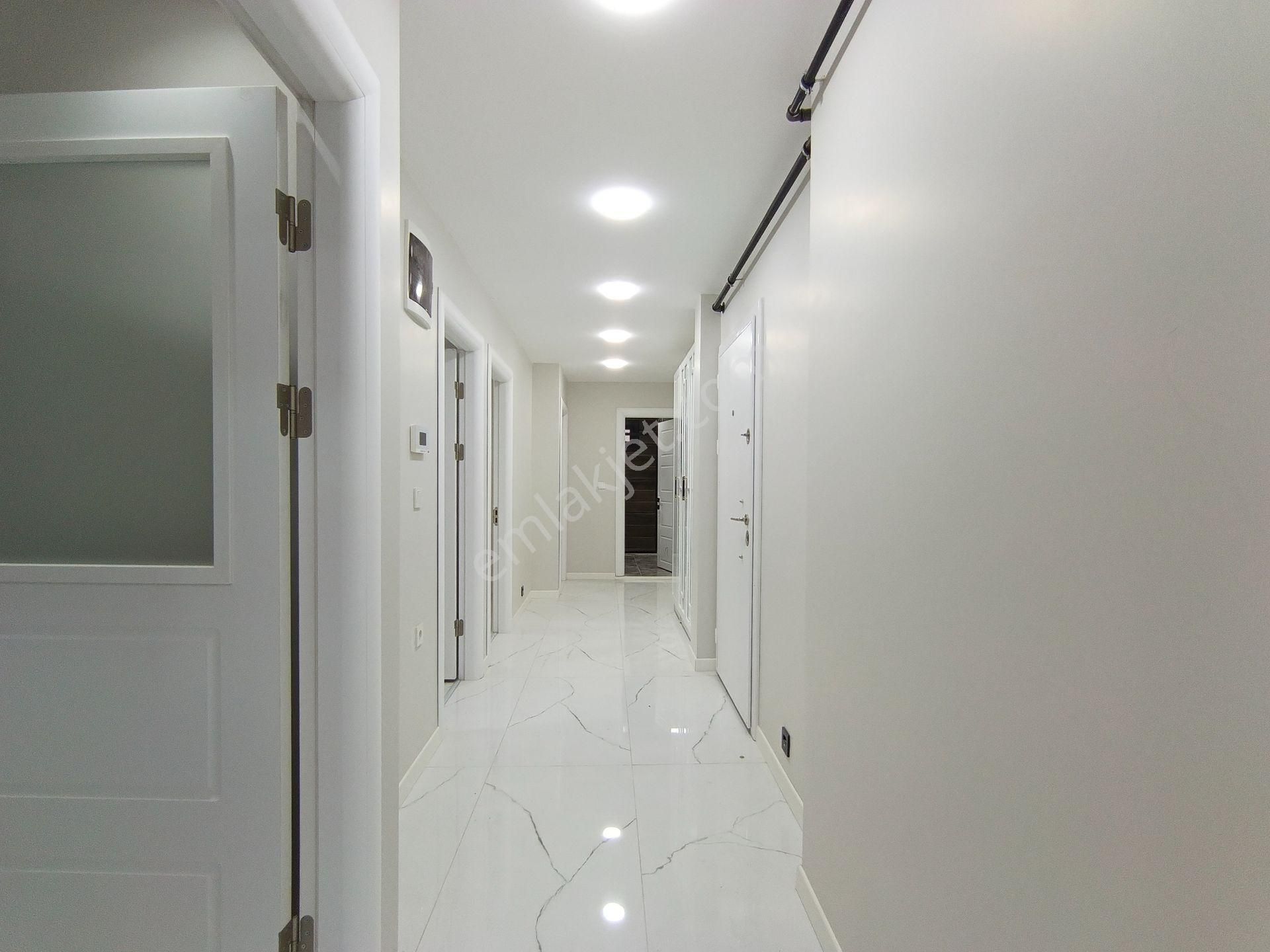 Çekmeköy Merkez Ultra Lüks 3+1 125m2 Ebeveyn Banyolu Daire!!! - Görsel 9