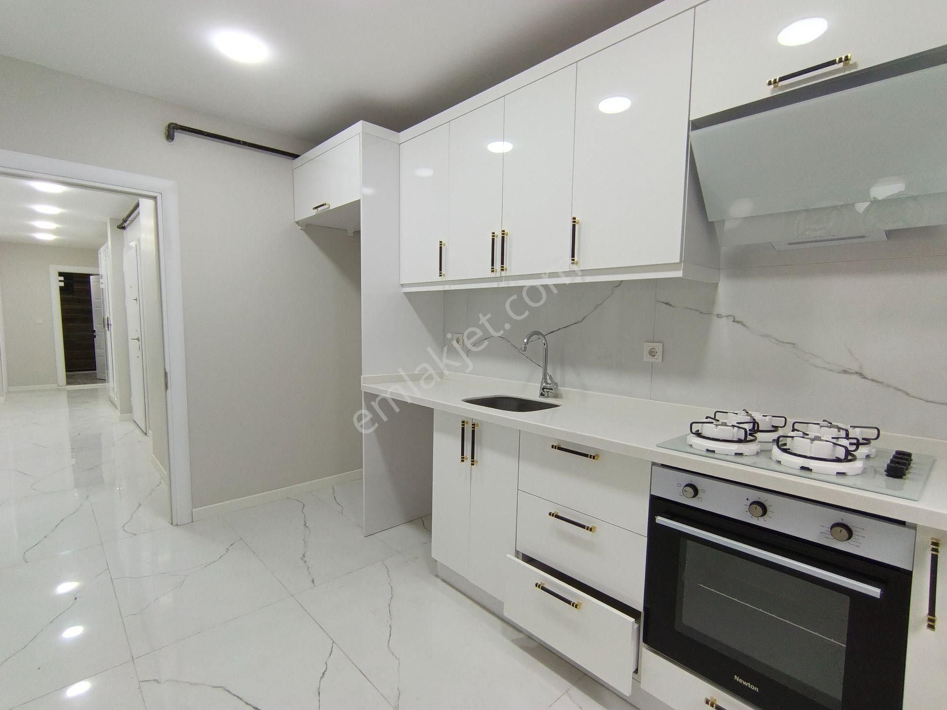 Çekmeköy Merkez Ultra Lüks 3+1 125m2 Ebeveyn Banyolu Daire!!! - Görsel 13