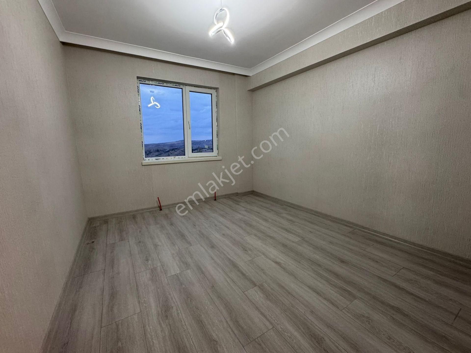 Beşikkaya'da Manzaralı Full Yapılı 3+1 Ara Kat Satılık Sıfır Daire !! - Görsel 11