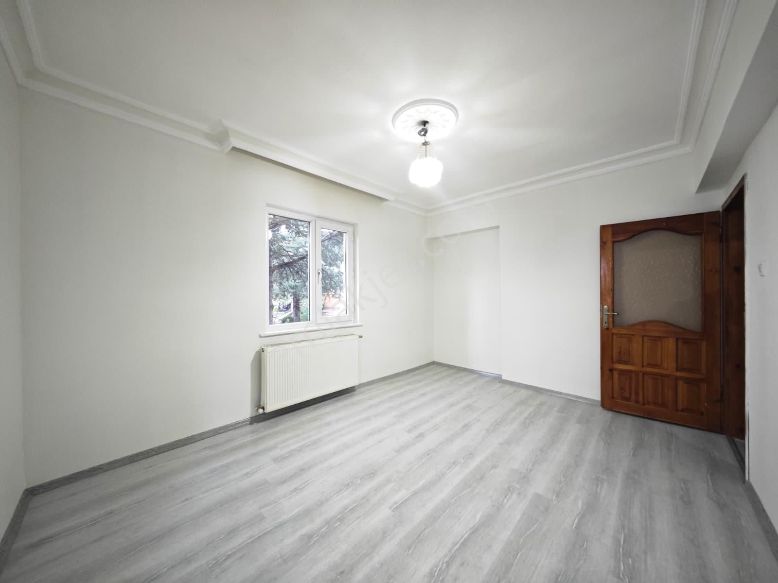 Karapürçek'te İçerisi Yenilenmiş Full Yapılı 1.katta 3+1 Satılık Daire !! - Görsel 10