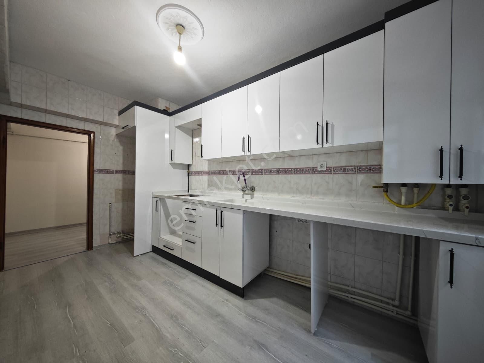 Karapürçek'te İçerisi Yenilenmiş Full Yapılı 1.katta 3+1 Satılık Daire !!