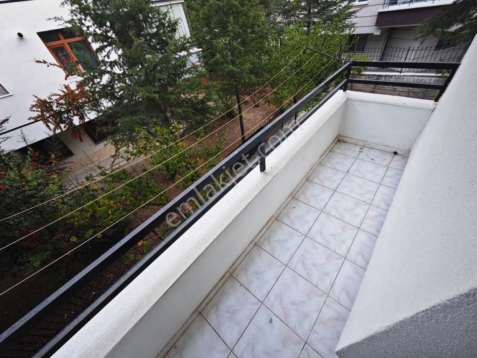 Karapürçek'te İçerisi Yenilenmiş Full Yapılı 1.katta 3+1 Satılık Daire !! - Görsel 20