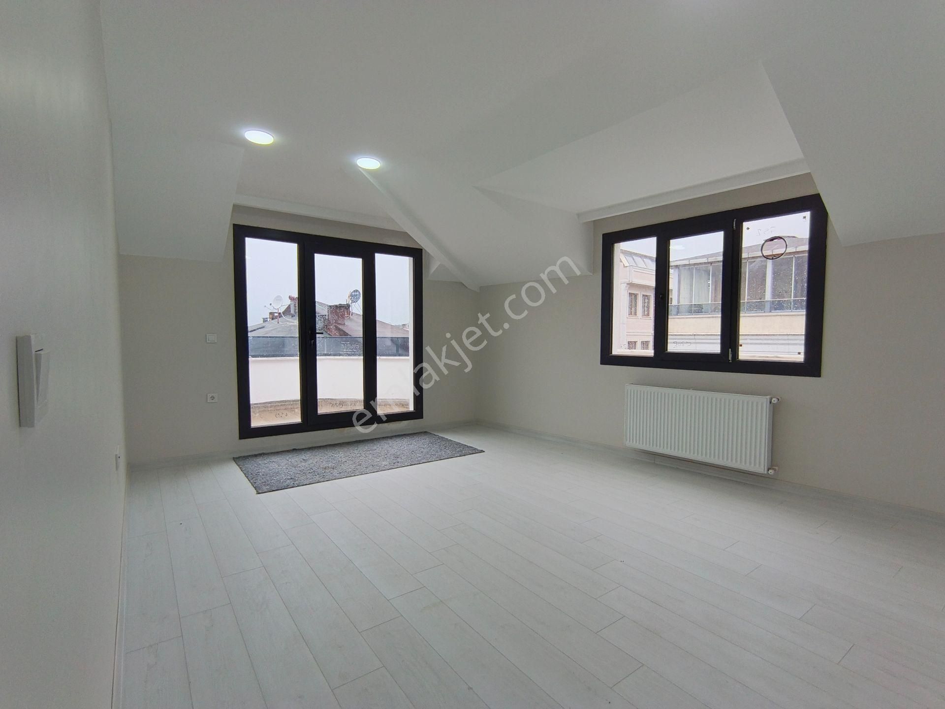 Çekmeköy Merkez Mh Satılık Lüks 4+2 250m2 Çatı Dubleks - Görsel 23