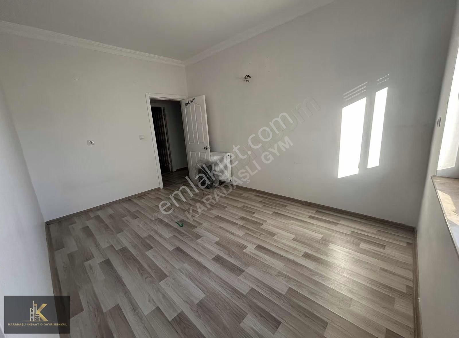 Bahçeyakada Atatürk Caddesi Üzerinde Geniş 2+1 Daire - Görsel 2