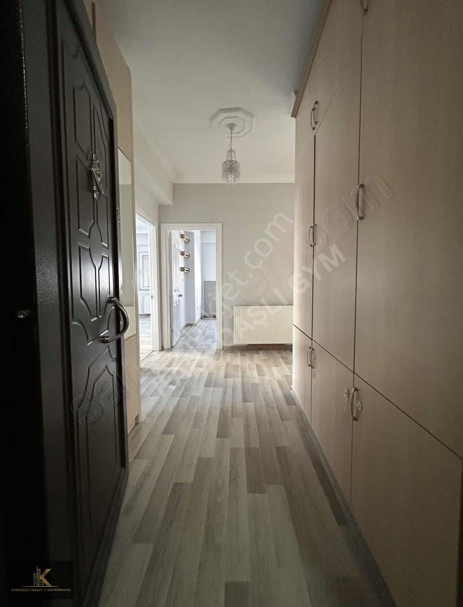 Bahçeyakada Atatürk Caddesi Üzerinde Geniş 2+1 Daire - Görsel 14