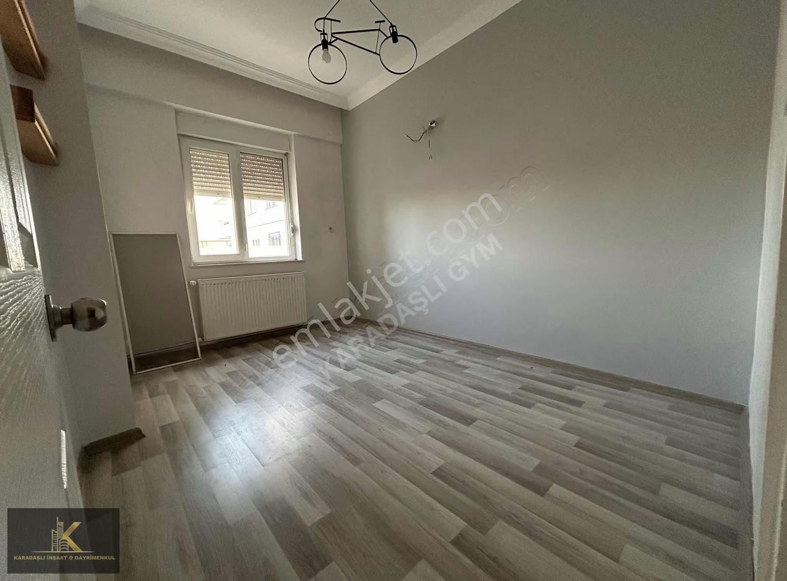 Bahçeyakada Atatürk Caddesi Üzerinde Geniş 2+1 Daire - Görsel 17