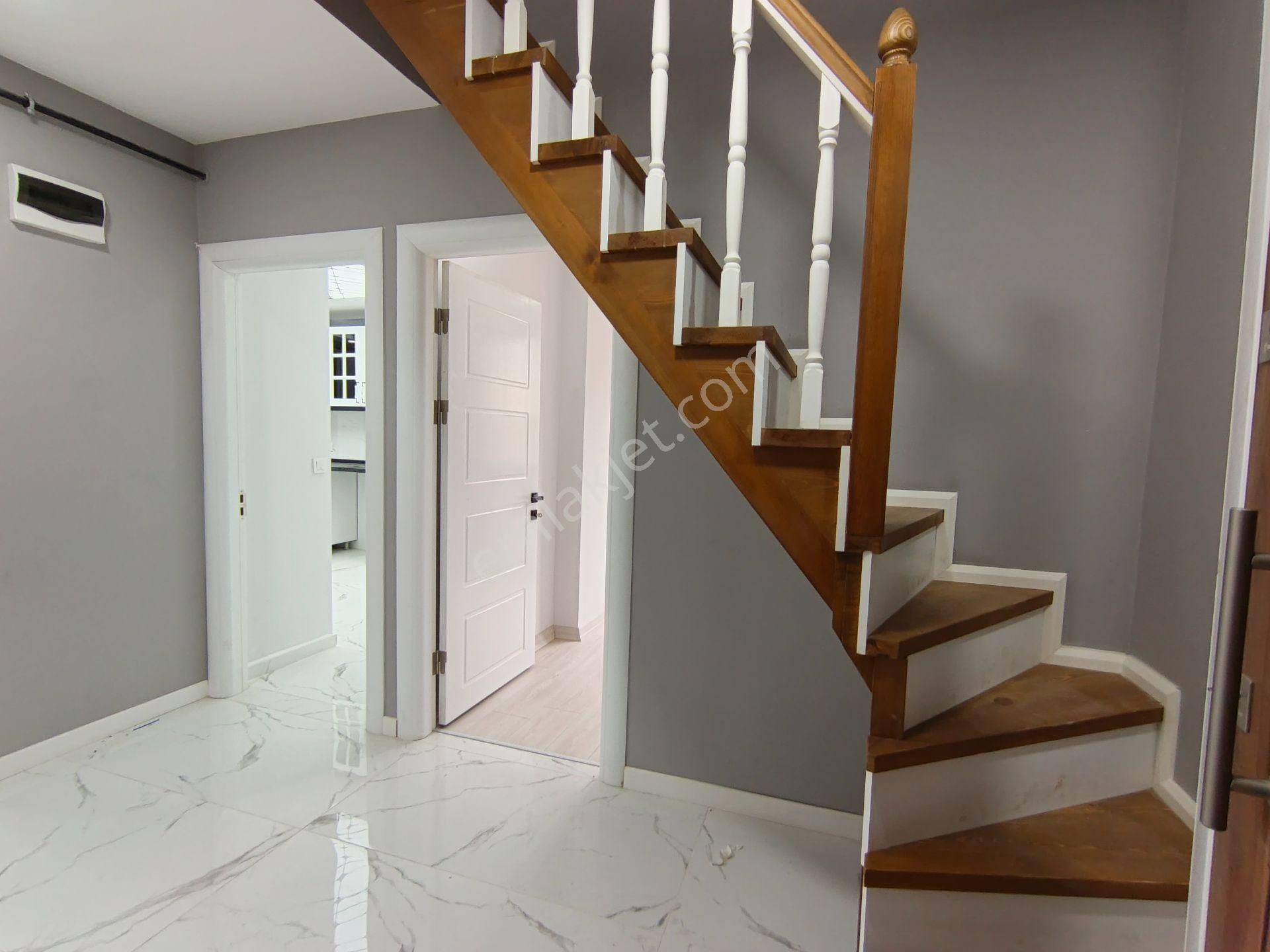 Çekmeköy Merkez Ultra Lüks 4+2 220m2 Çatı Dubleks Daire!!! - Görsel 8