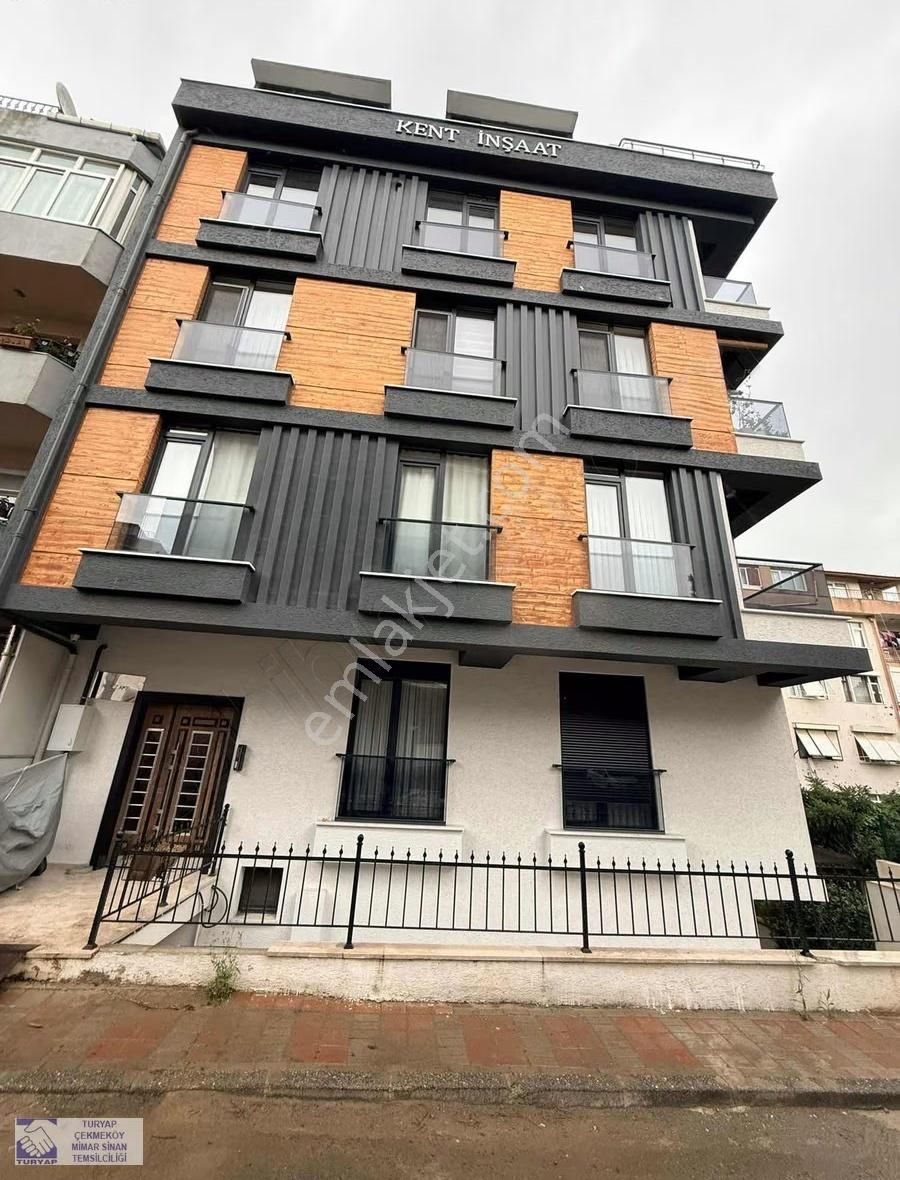 Kısıklı Metroya Ve Çamlıca Erdem Hastanesine Yakın Satılık 2+1 - Görsel 2