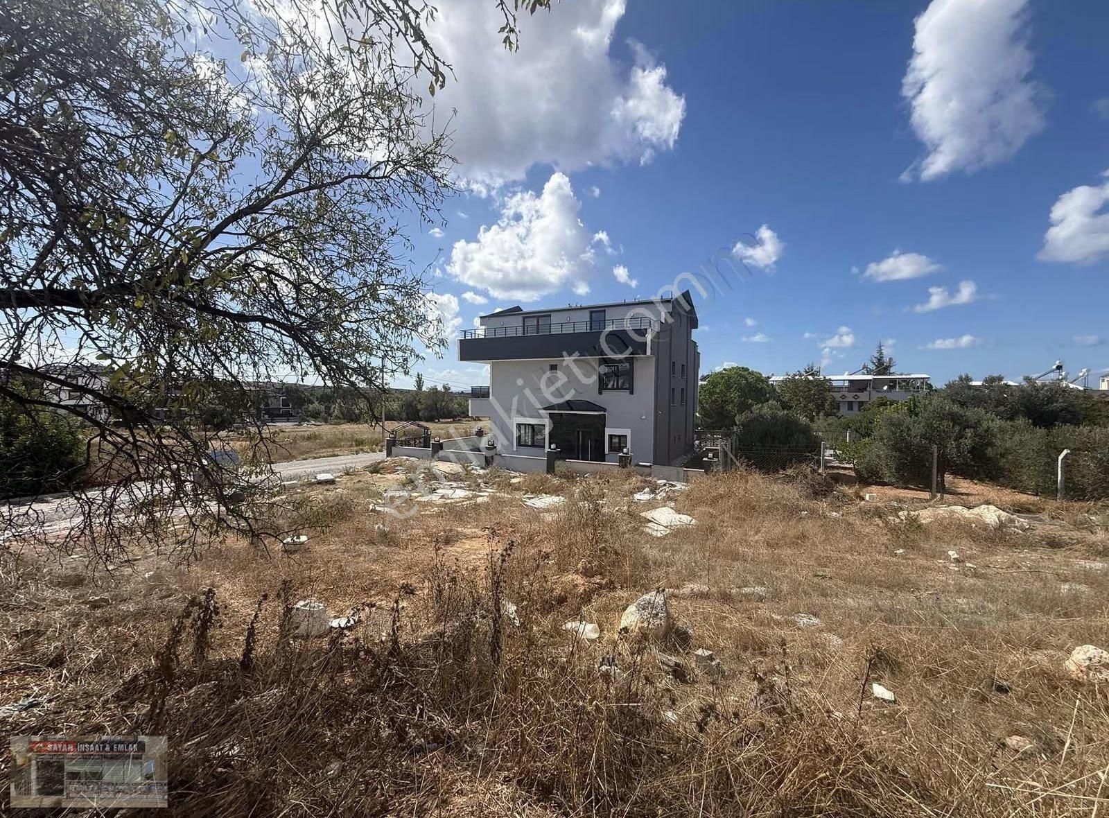 Hısarda Satılık 247 M2 30/60 İmarlı Arsa - Görsel 2