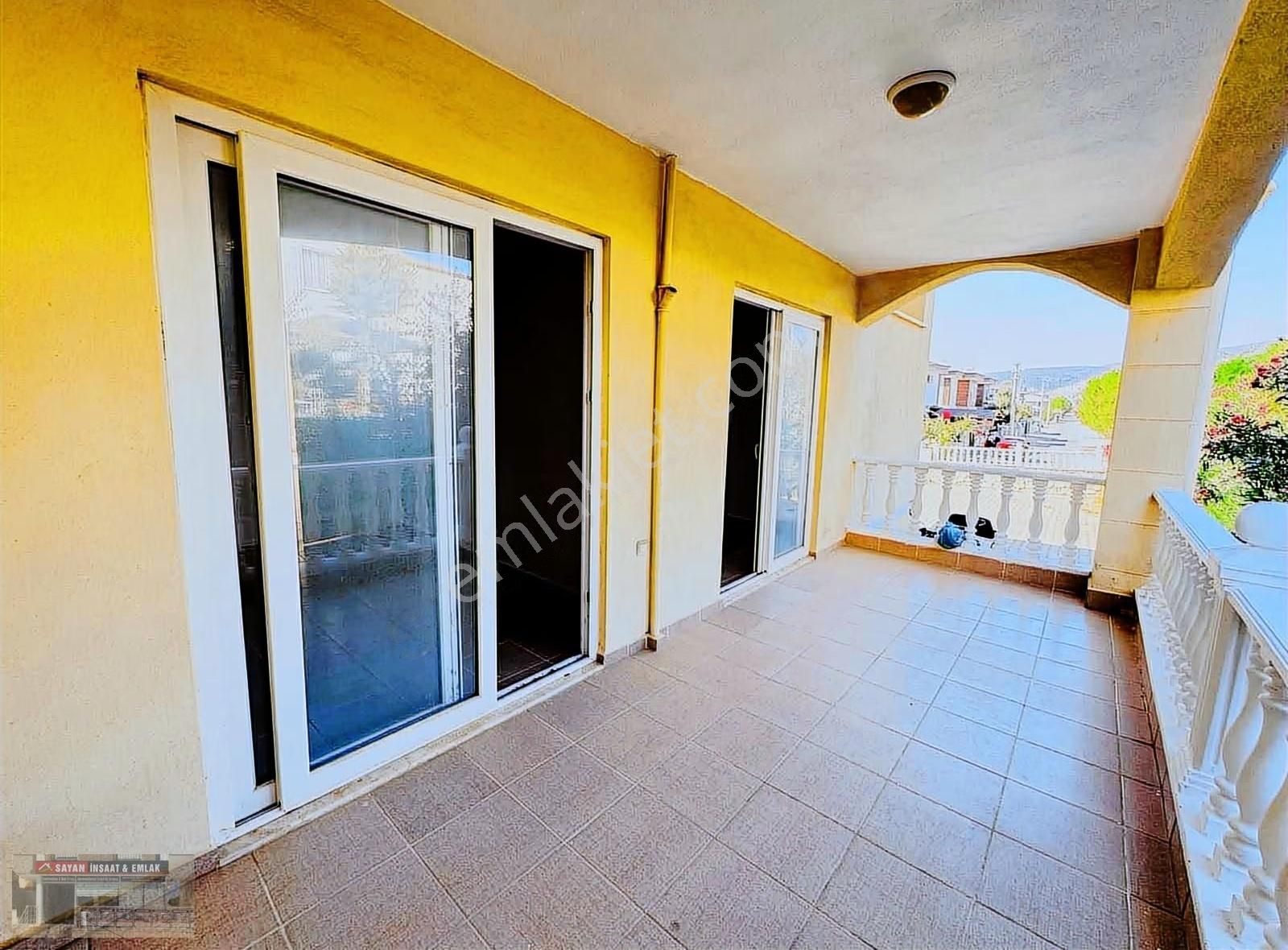 Akbükte Satılık 2+1 Havuzlu Site İçinde Köşe Daire - Görsel 9