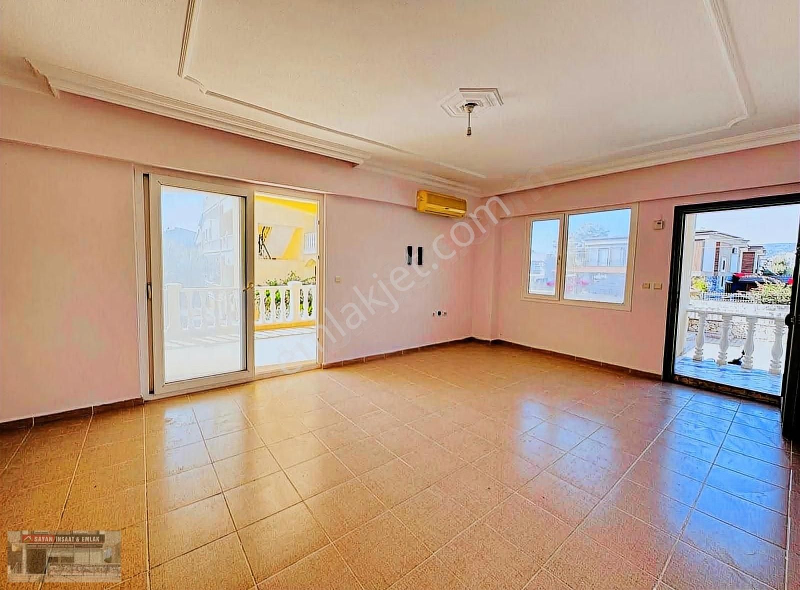 Akbükte Satılık 2+1 Havuzlu Site İçinde Köşe Daire - Görsel 13